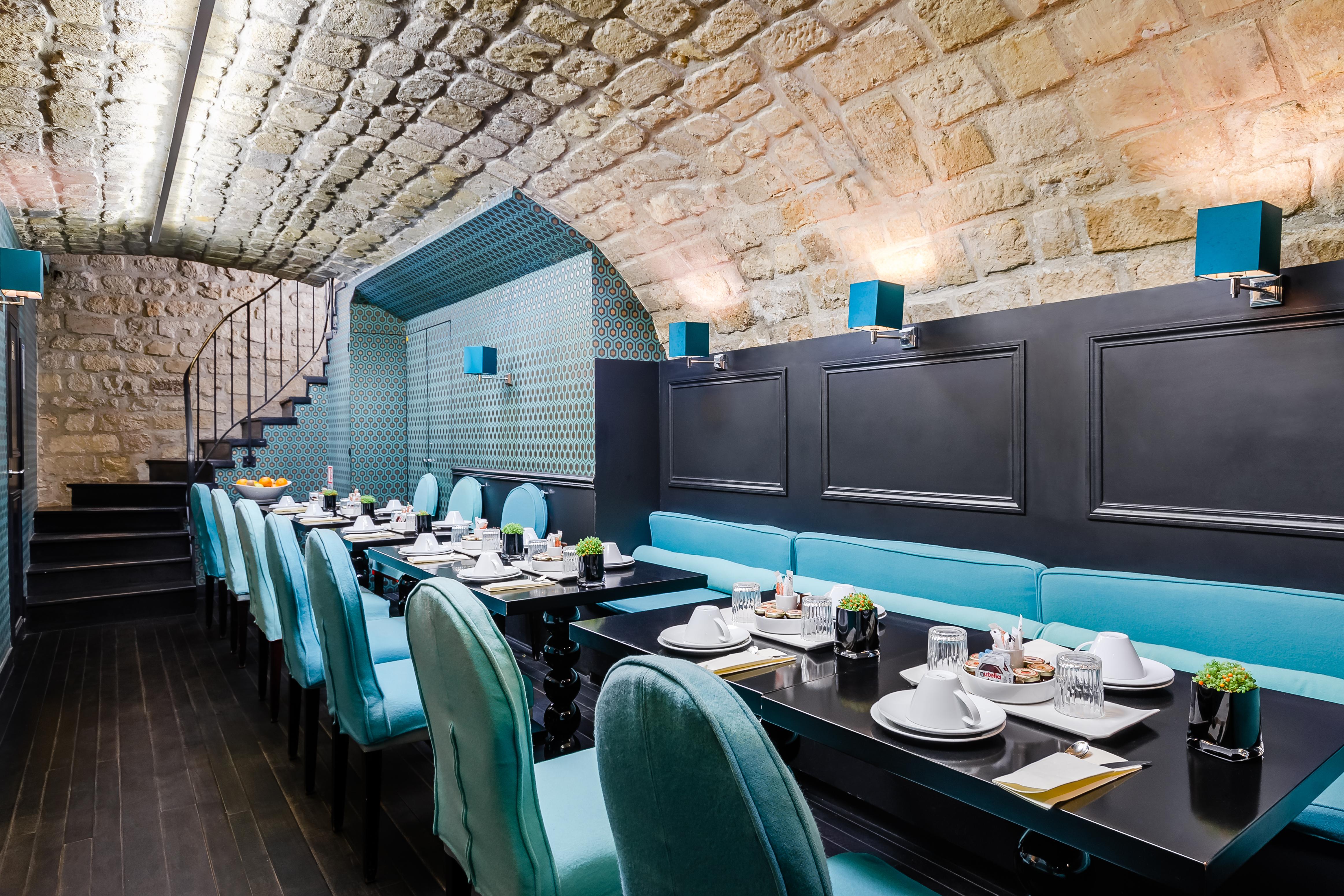 Hotel Monceau Elysees 3*