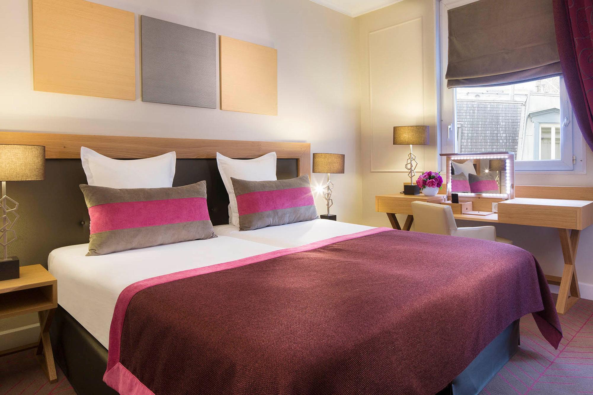 Hotel Galileo Champs Elysees 4*