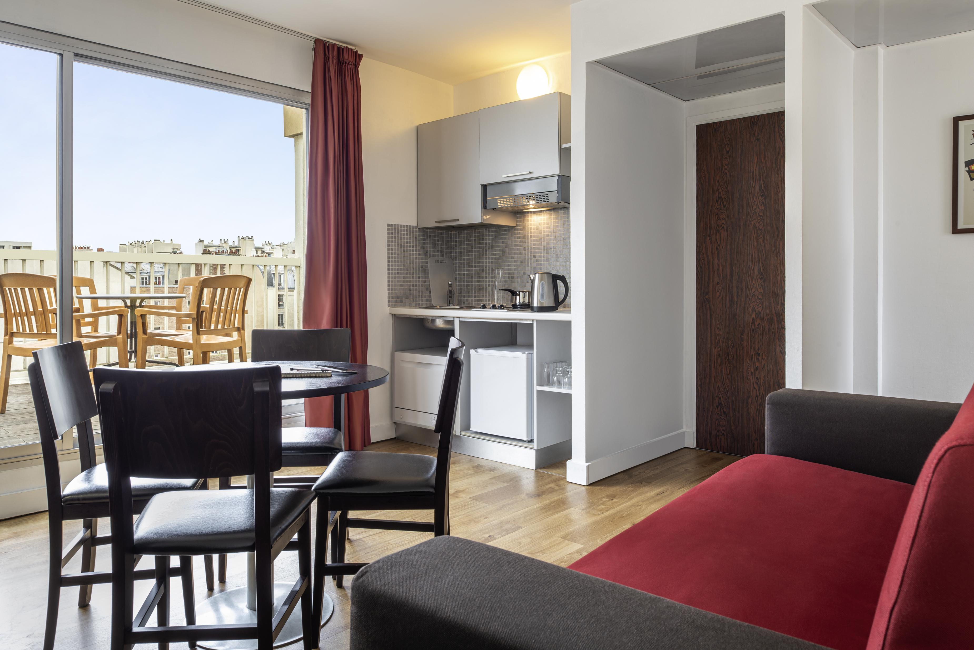 Adagio Access Tour Eiffel St Charles Aparthotel