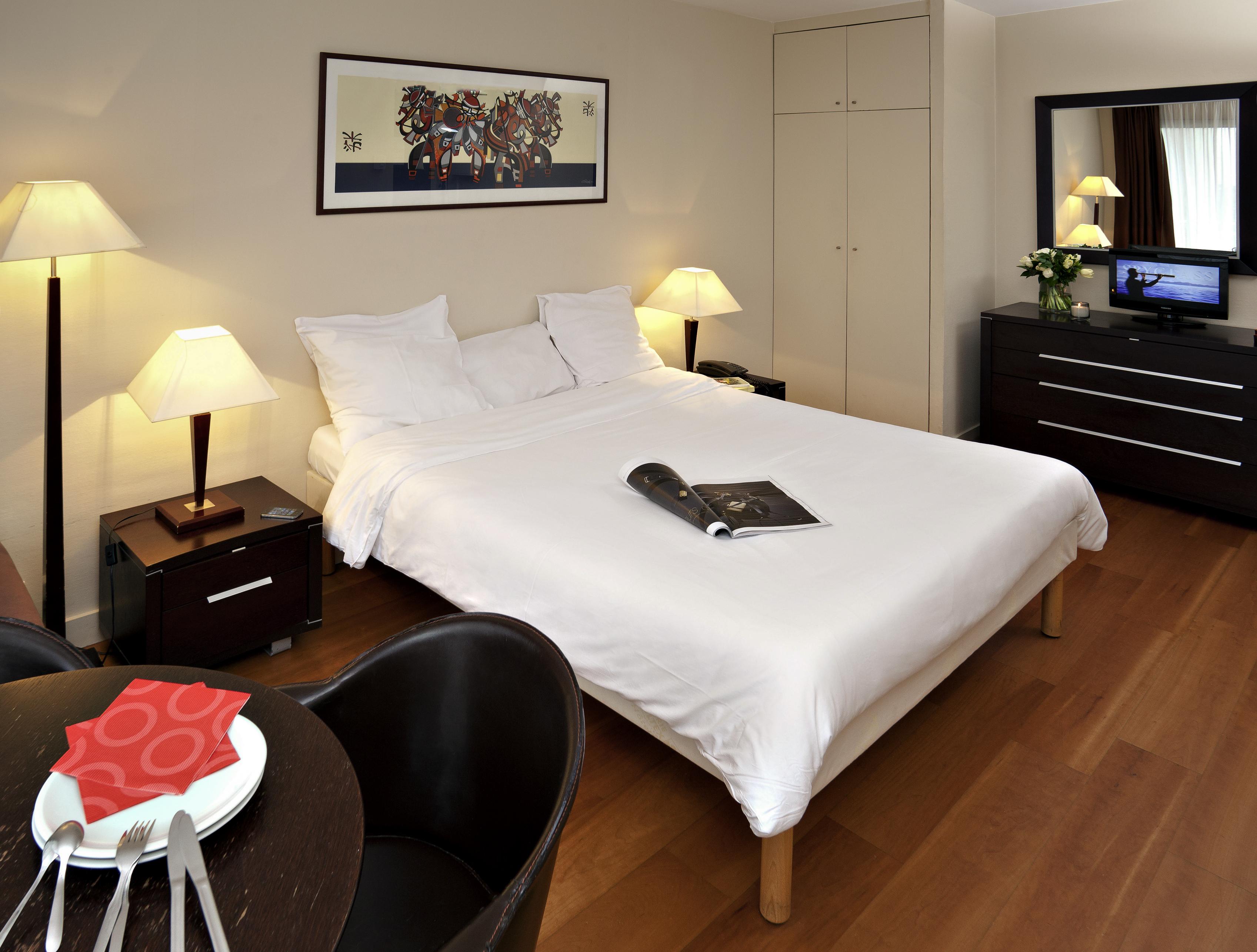 Adagio Access Tour Eiffel St Charles Aparthotel Paris