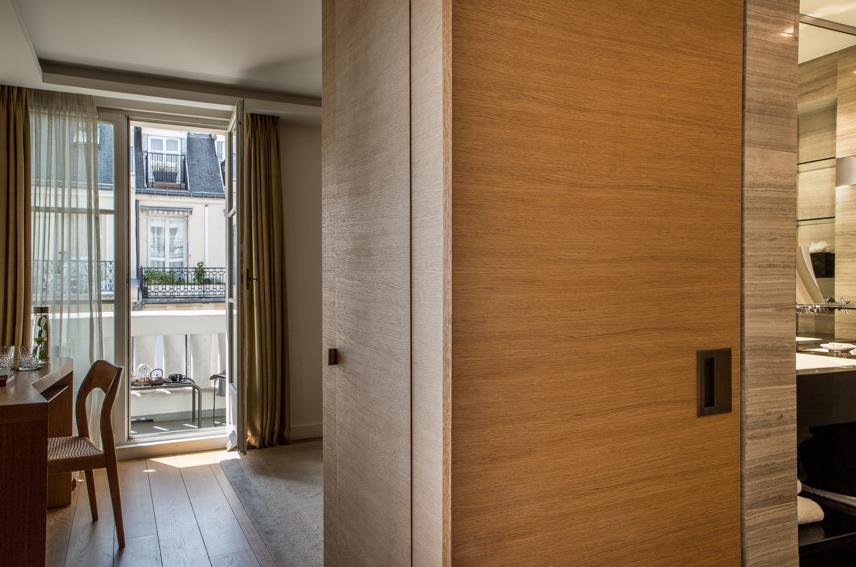 Hotel Marignan Champs-elysées 5*