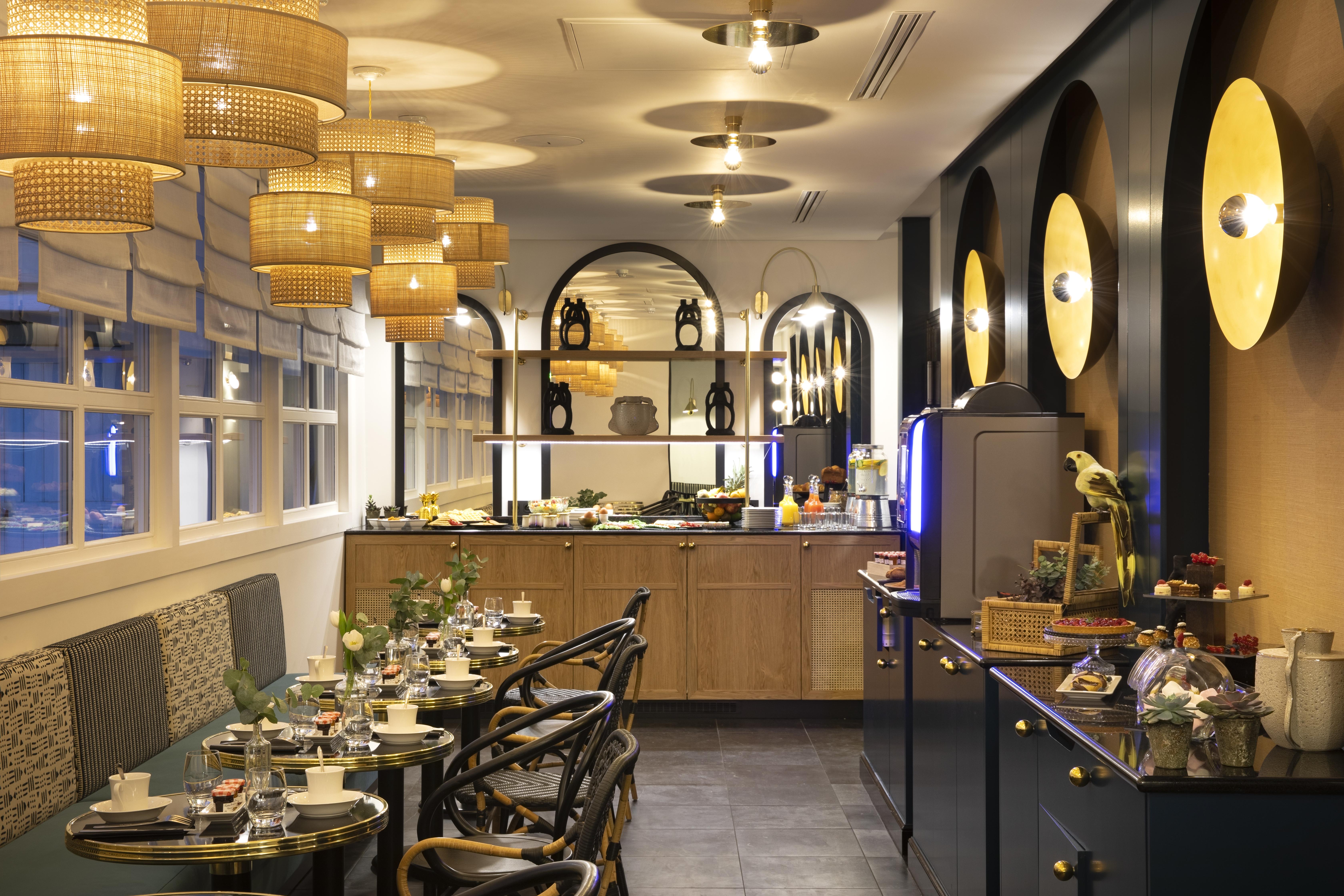 Grand Chicago Hotel 4*