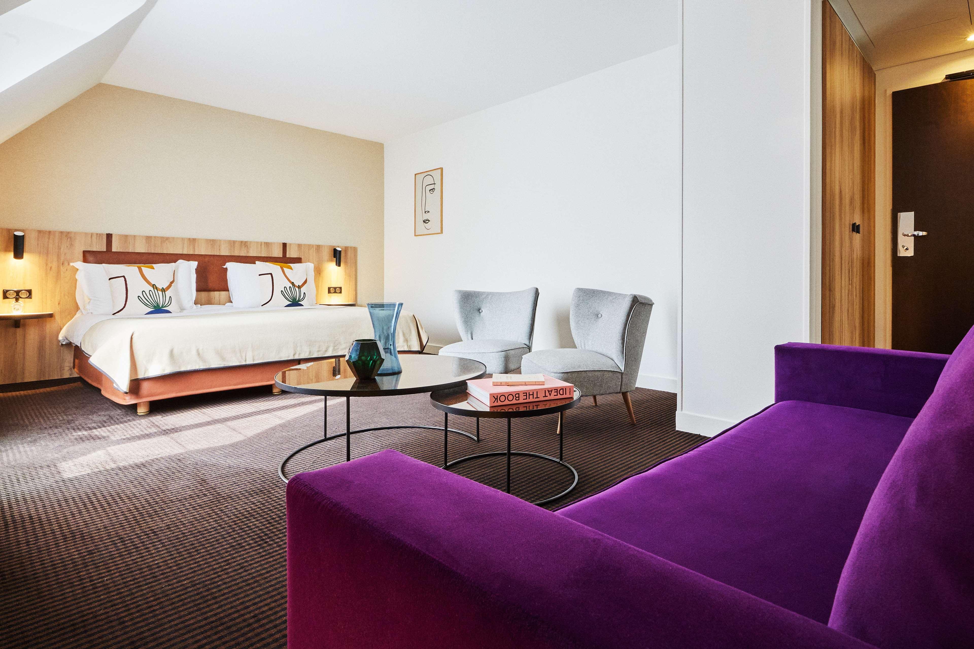 Hotel Plaza Tour Eiffel 4*