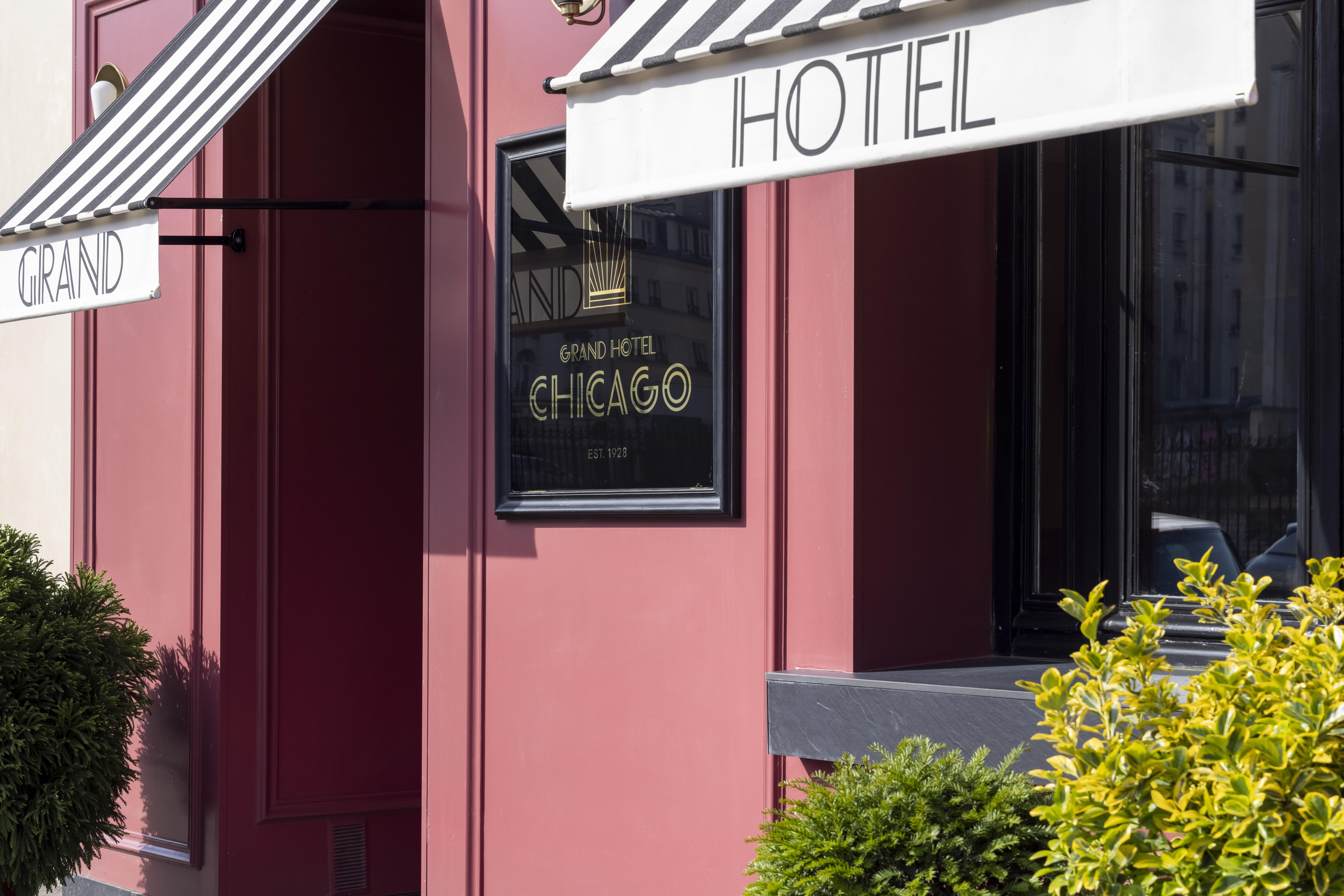 Hotel Grand Chicago Paris