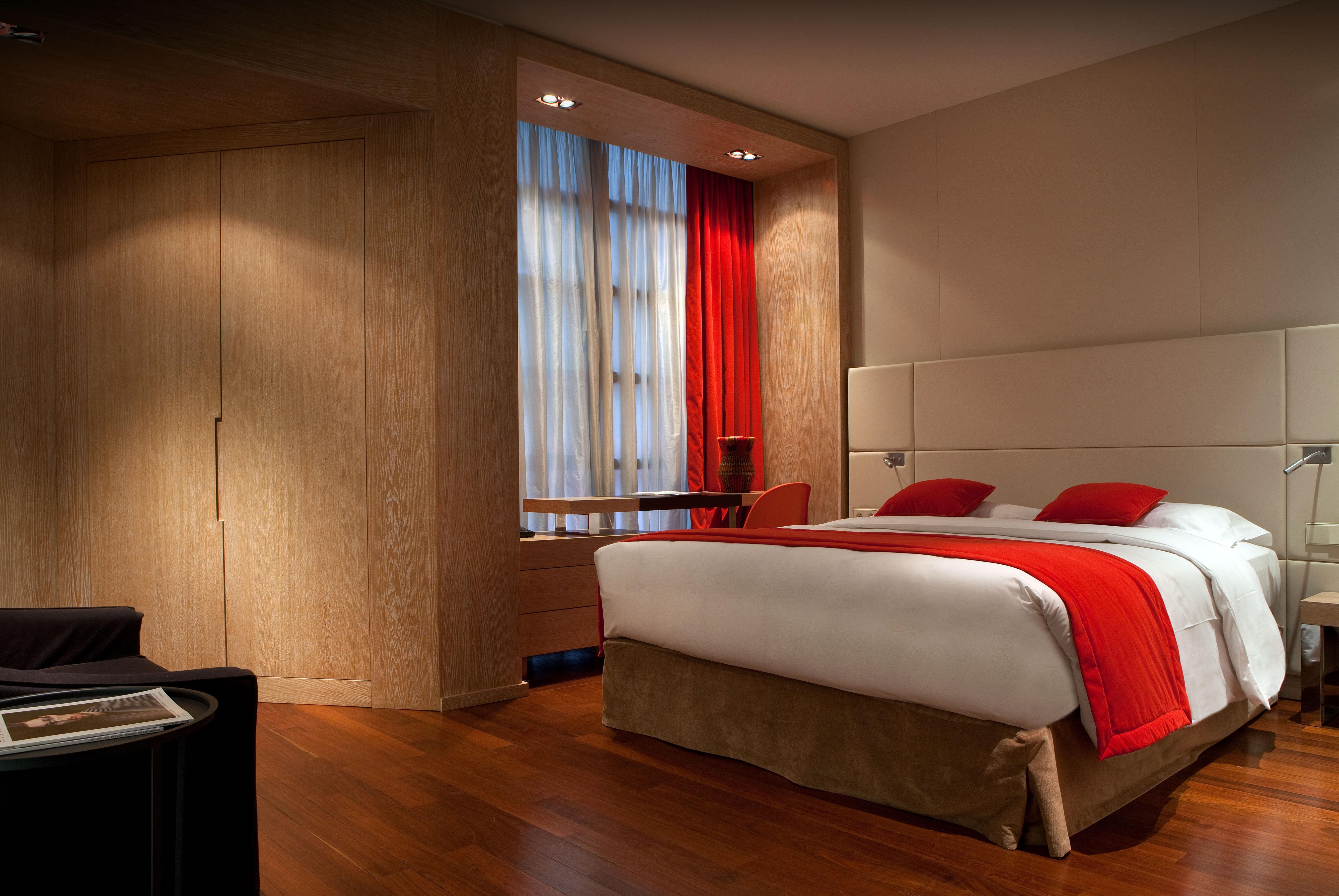 Golden Tulip Opéra De Noailles Hotel 4*