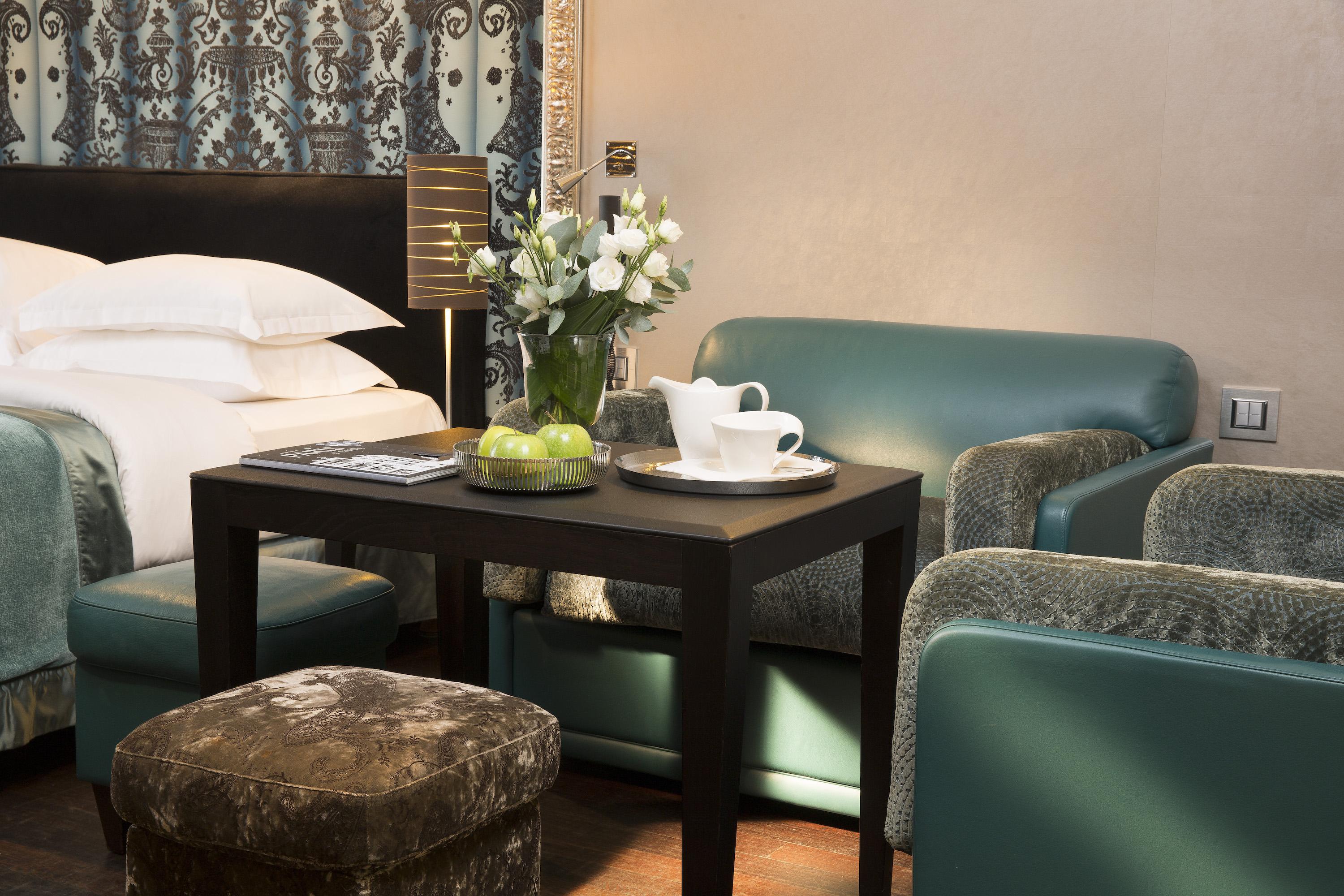 Ares Eiffel Hotel 4*