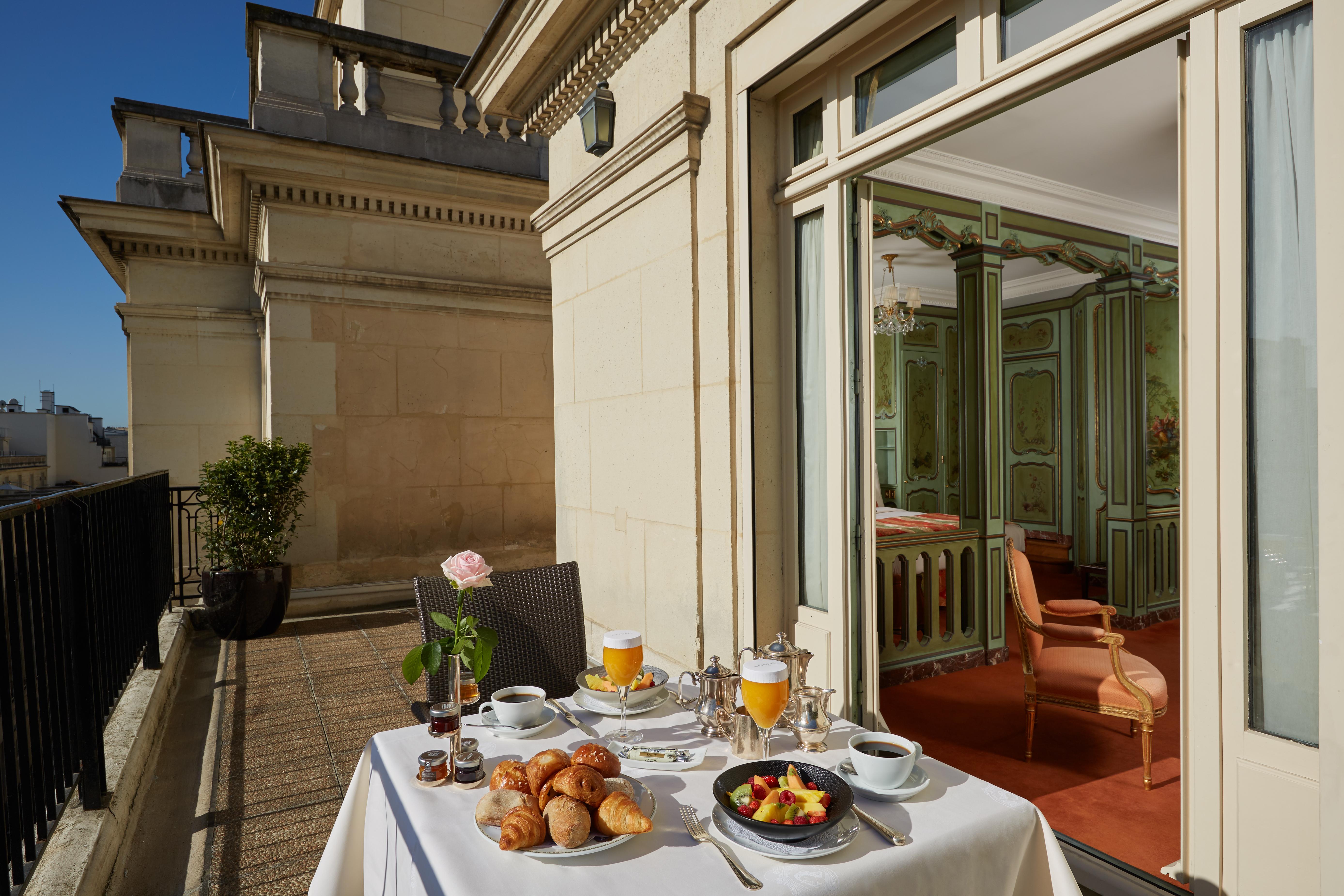 Hotel Raphael