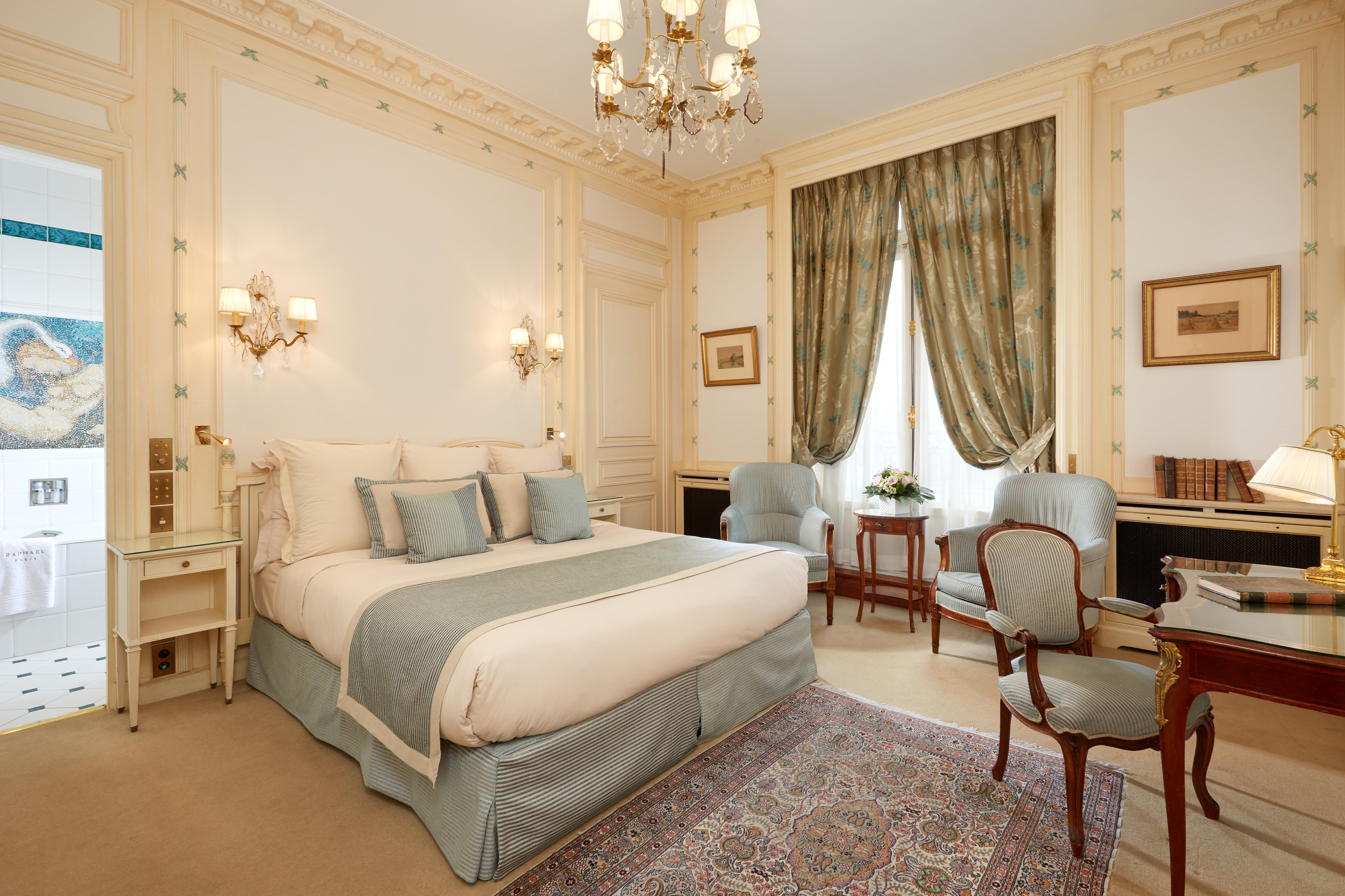 Raphael Hotel 5*