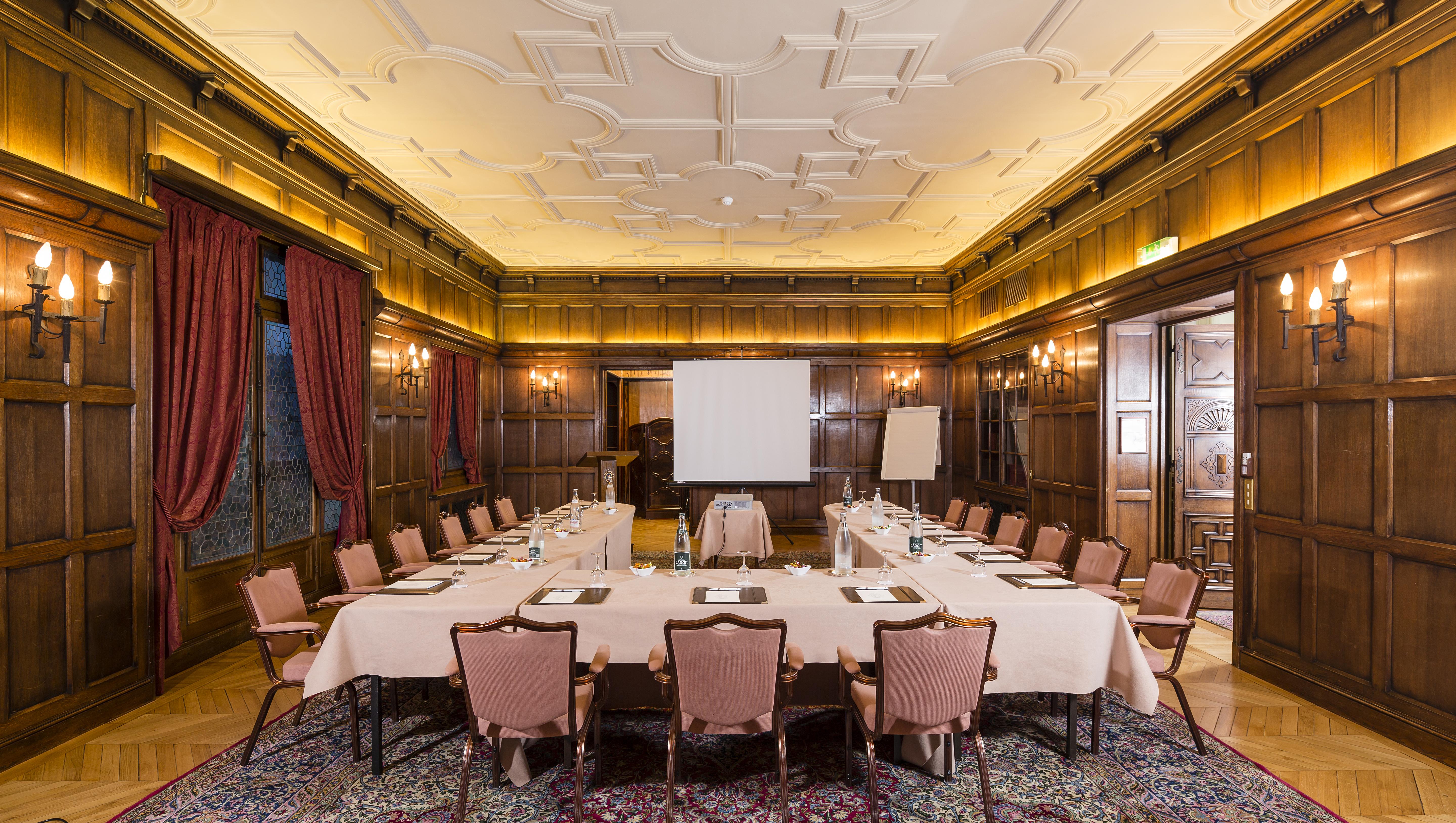 Raphael Hotel Paris