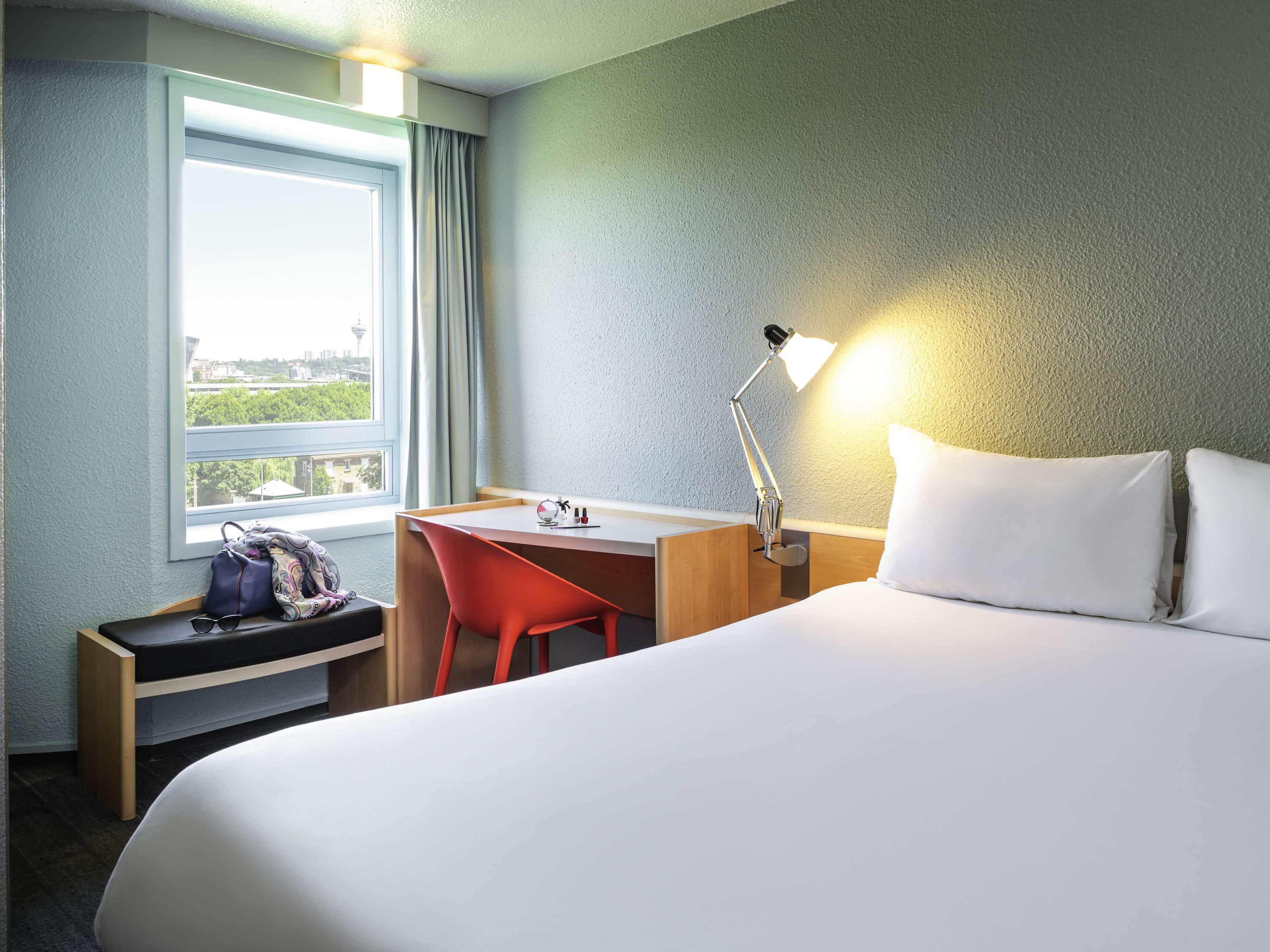 Hotel Ibis La Cite Des Sciences 19eme 3*