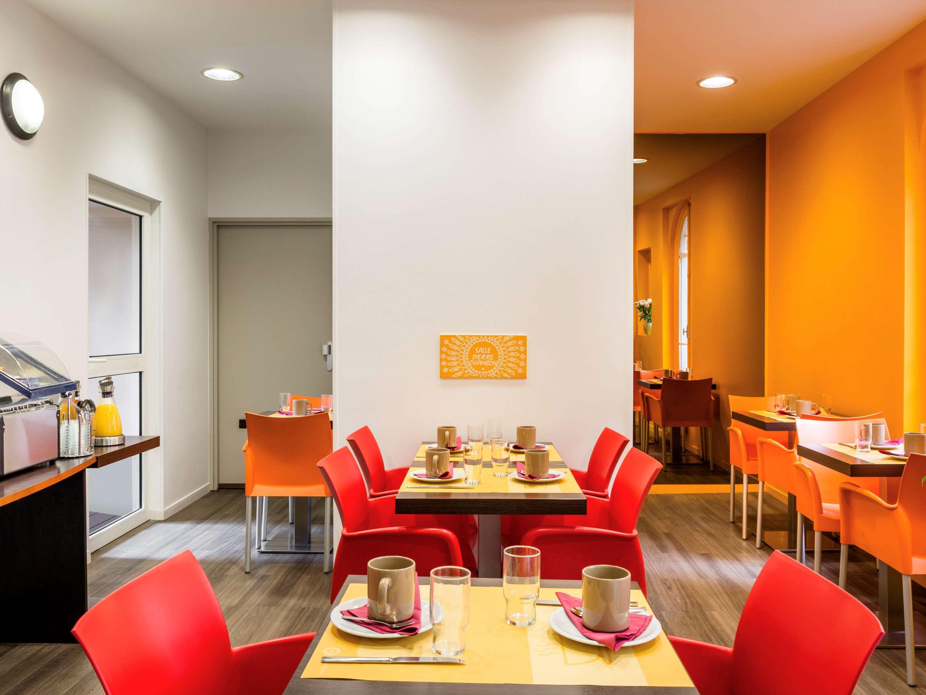 Adagio Access Philippe Auguste Aparthotel 2*