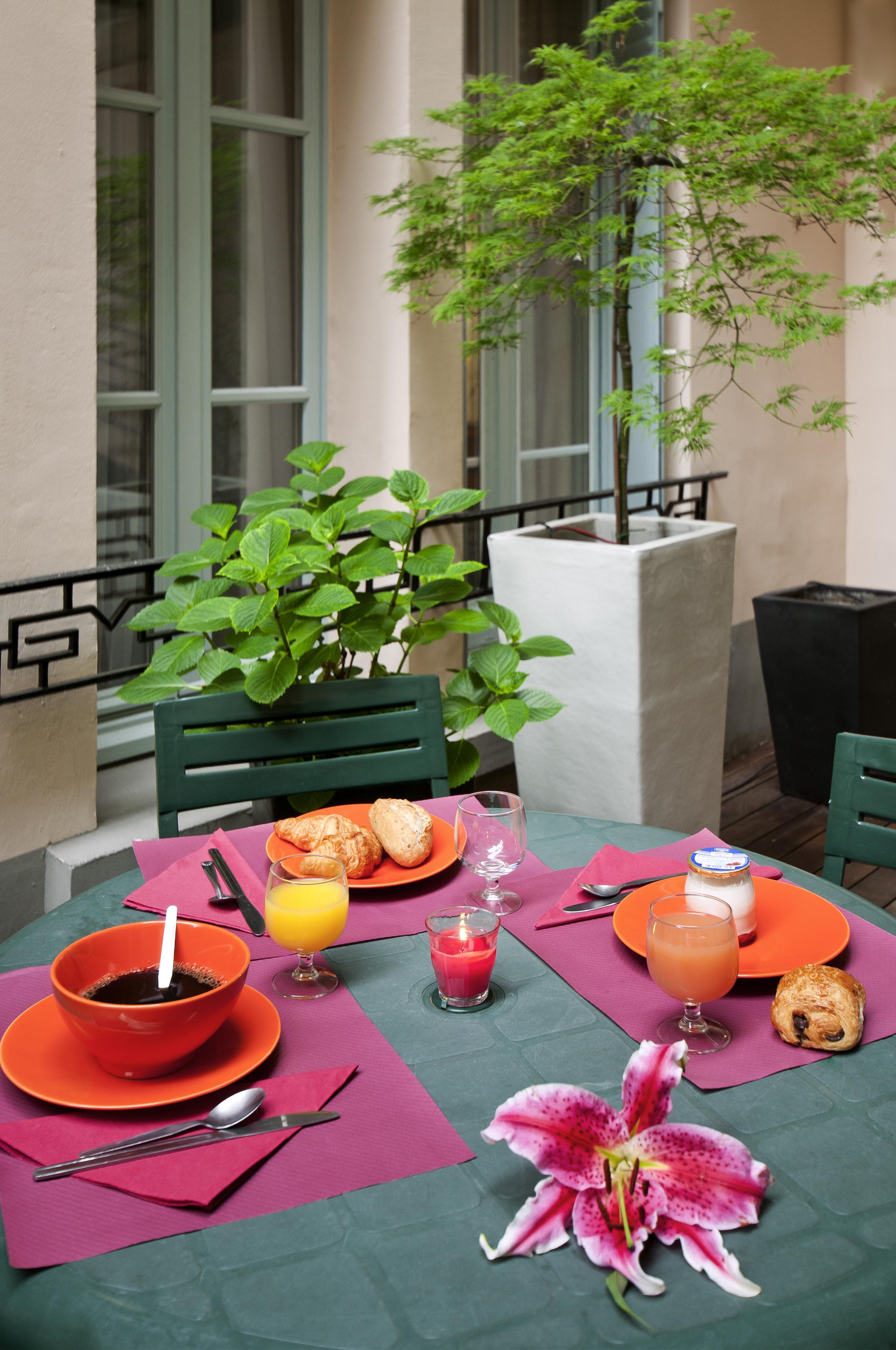 Adagio Access Philippe Auguste Aparthotel 2*