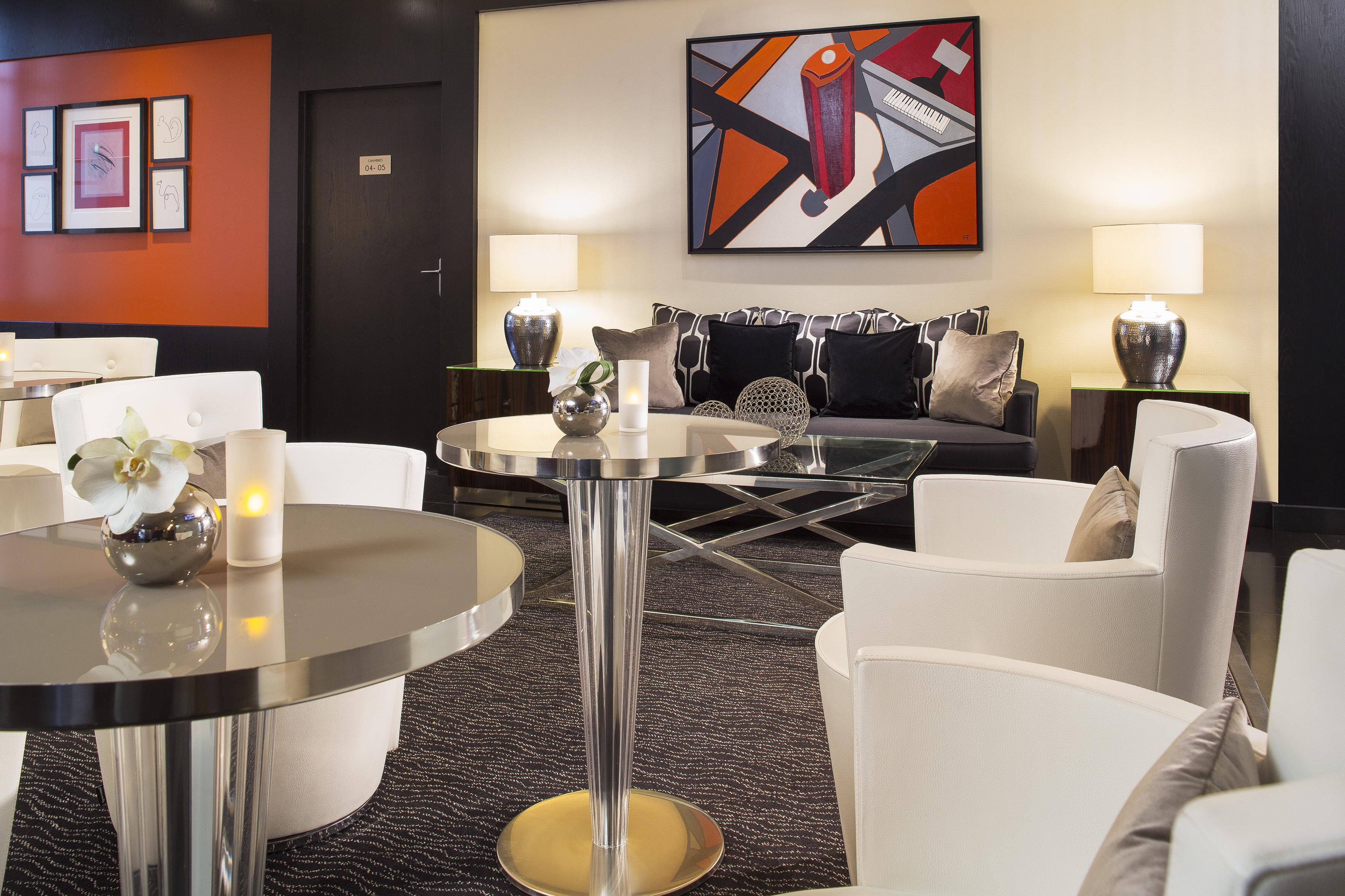 Le M Hotel