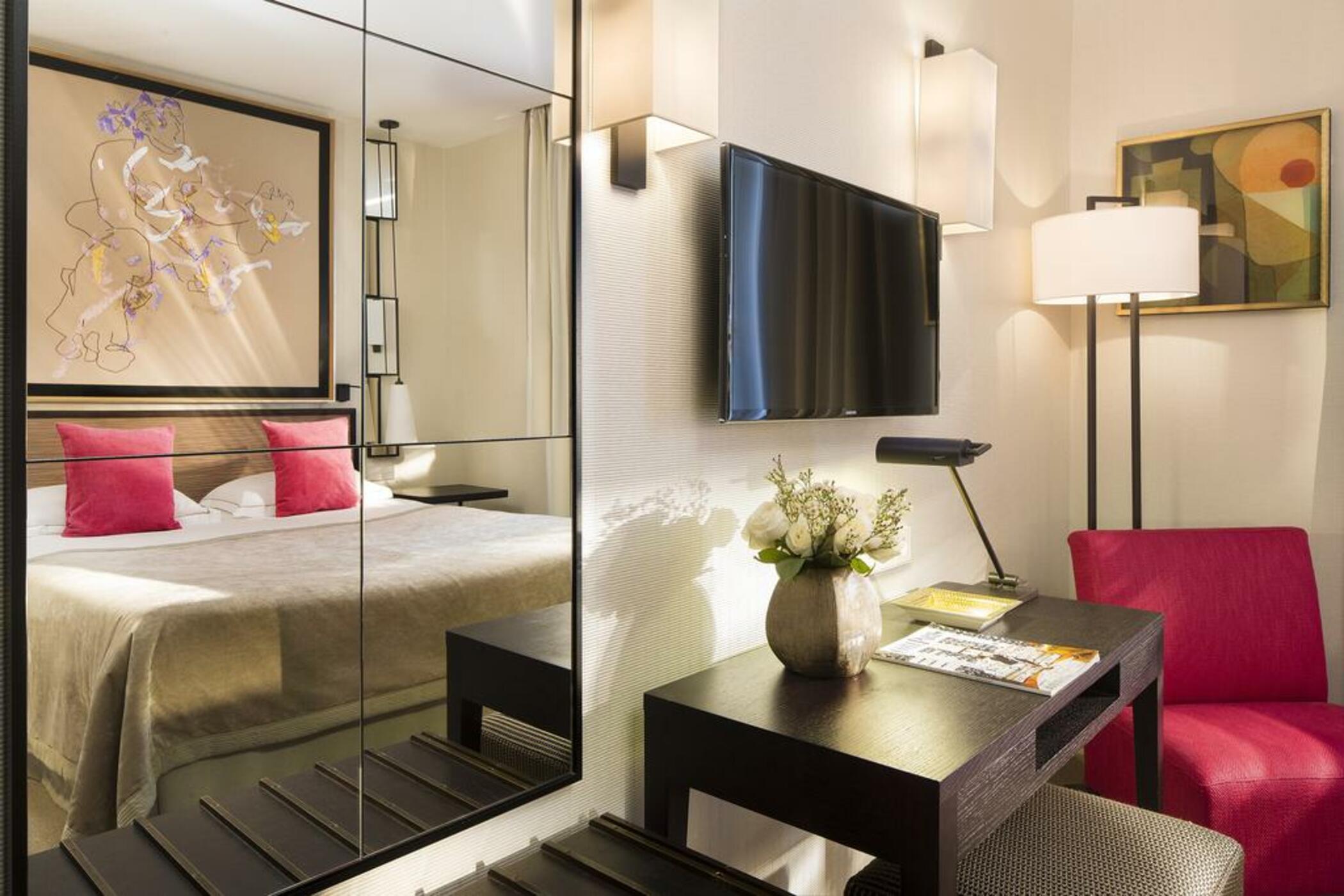 Hotel Balmoral Champs Elysées 4*