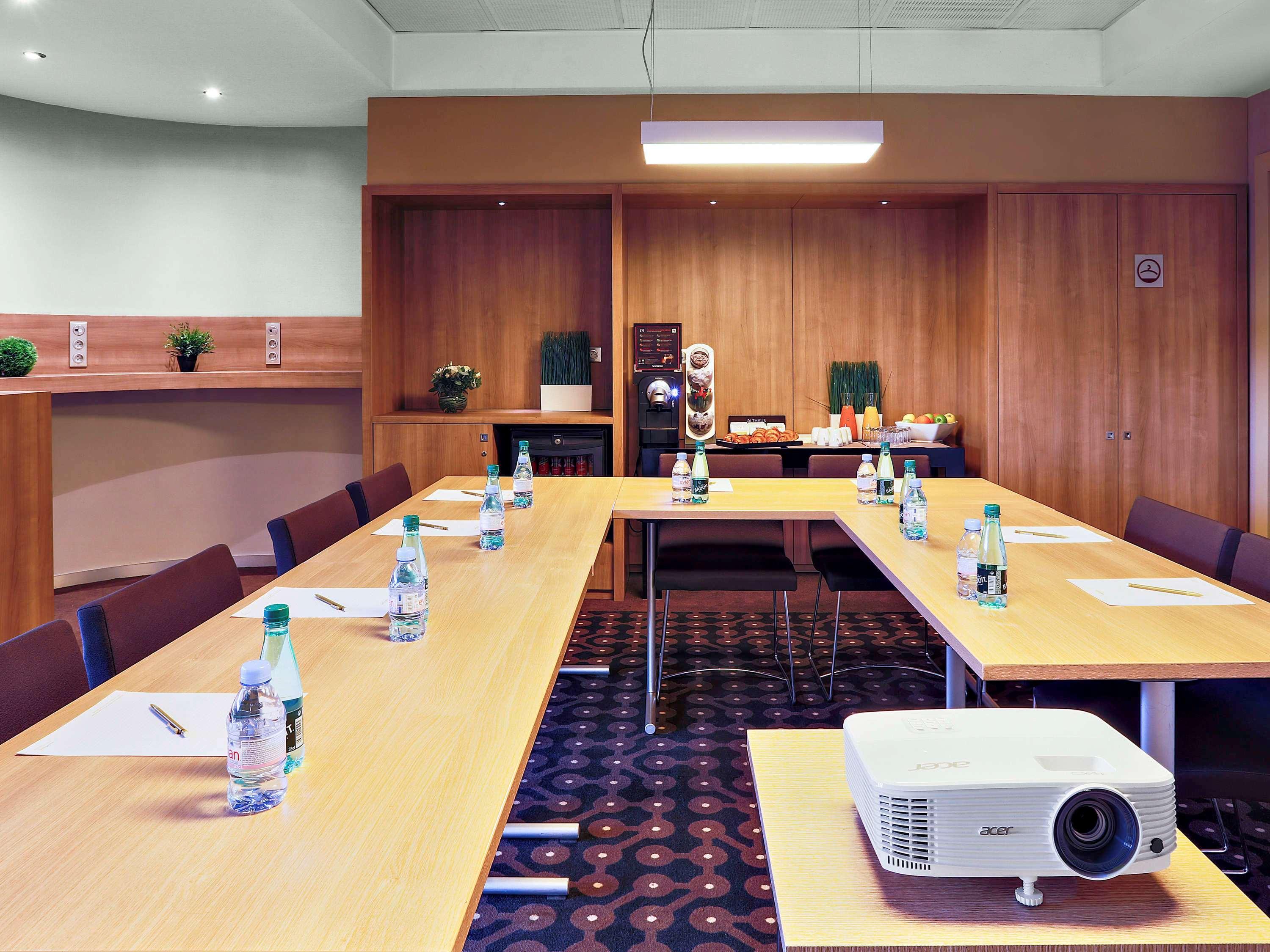 Mercure Vaugirard Porte De Versailles 4*