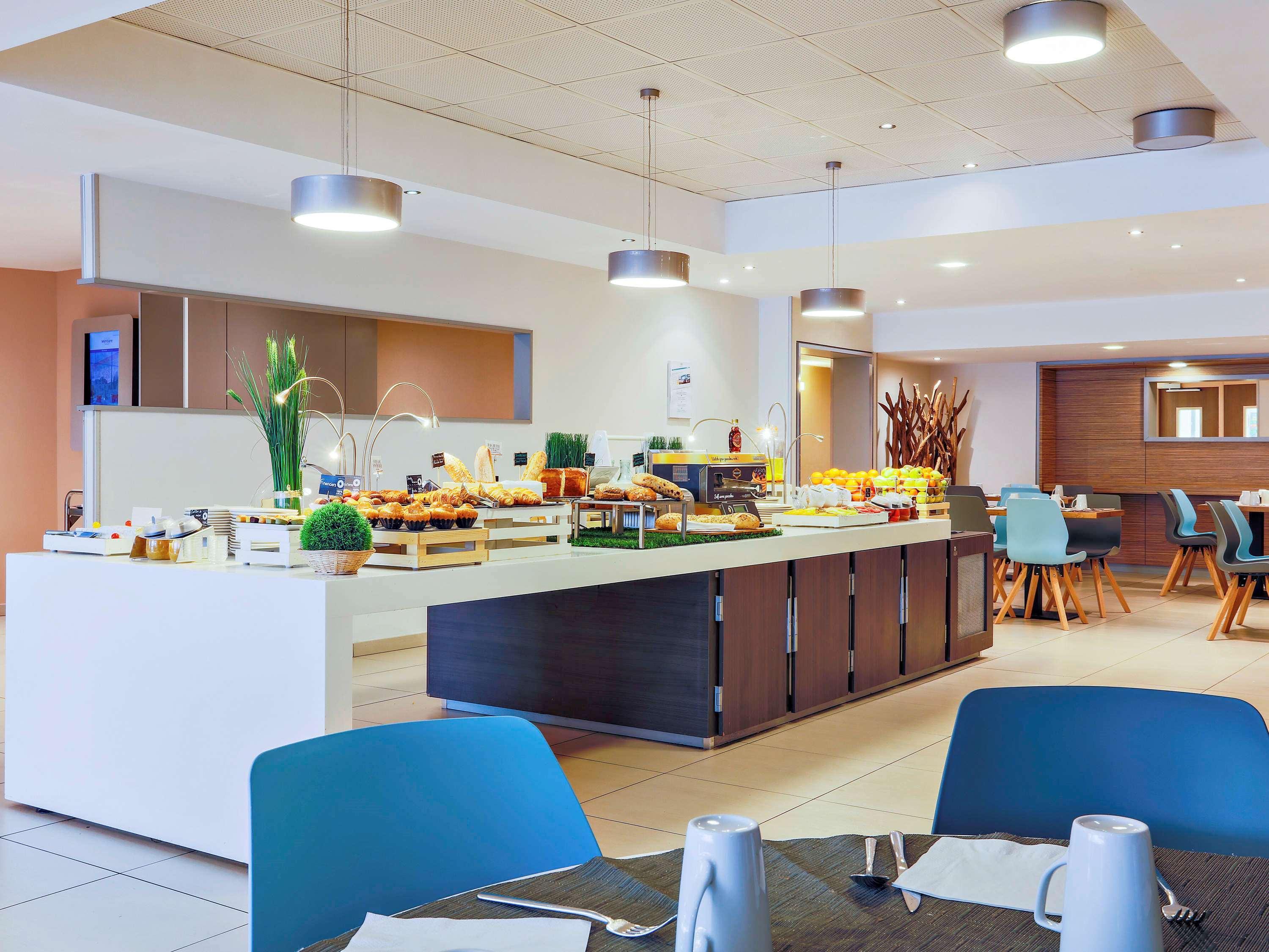 Mercure Vaugirard Porte De Versailles Hotel 4*