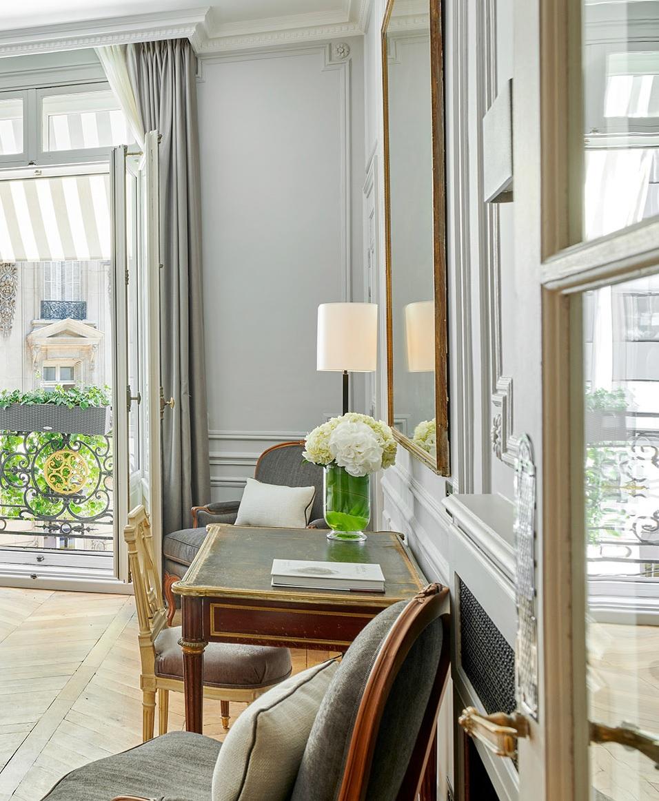Hotel Lancaster Champs-elysées 5*