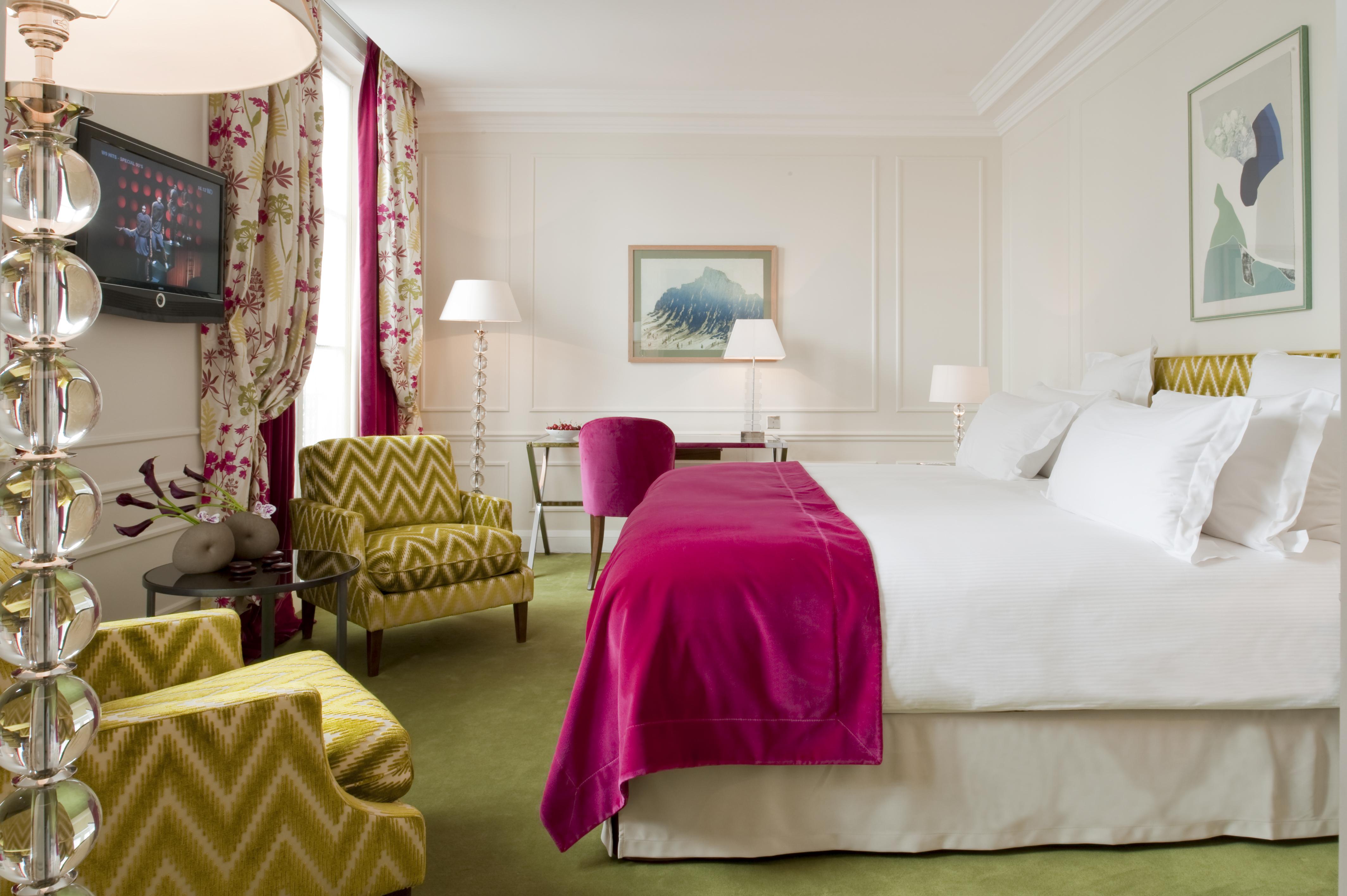 Hotel Le Burgundy Paris