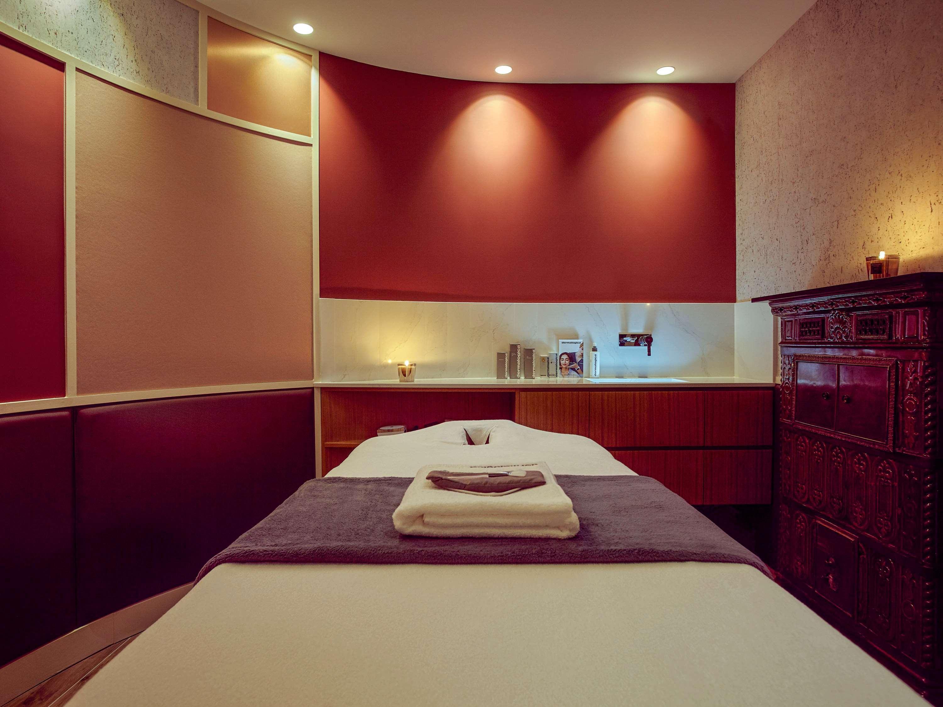 Hotel Mercure Opera Garnier & 4*