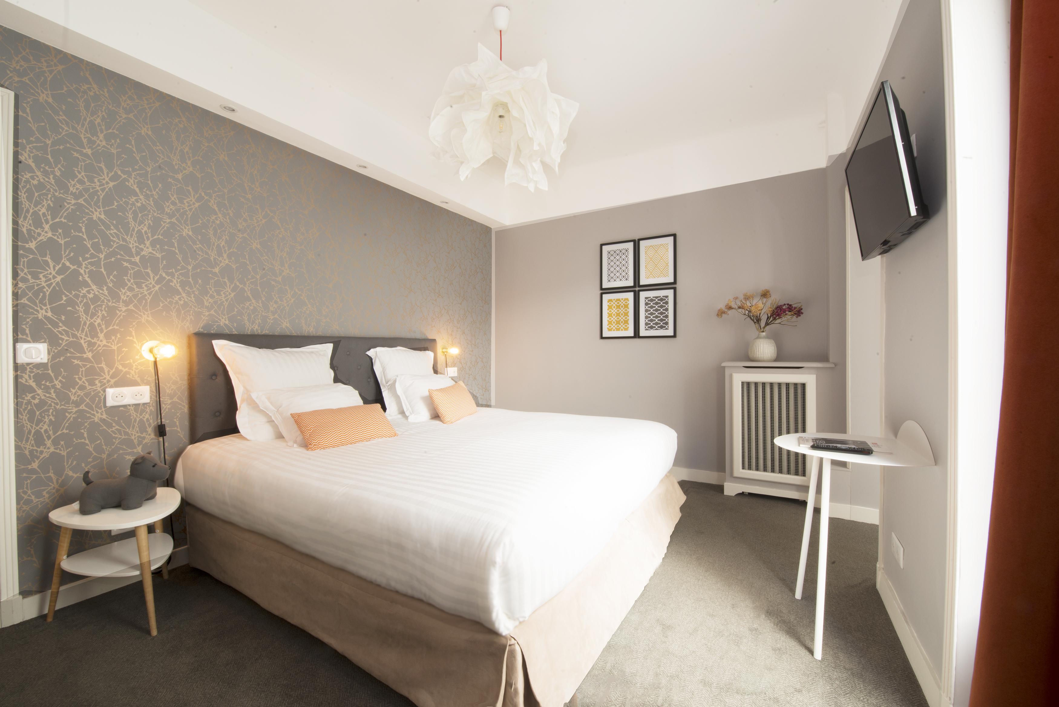 Hotel Des Batignolles Paris