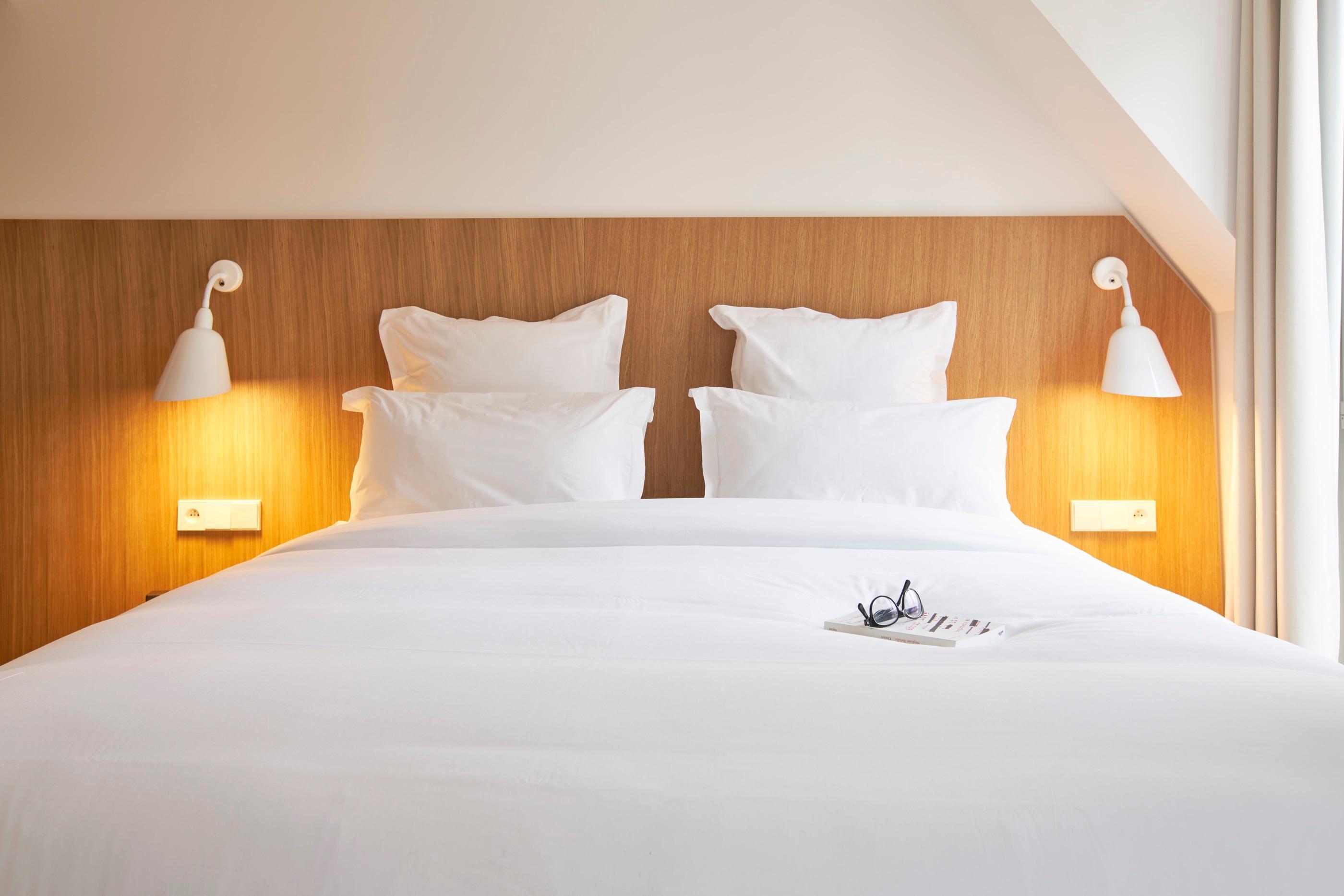 Hotel 9hotel Republique 4*