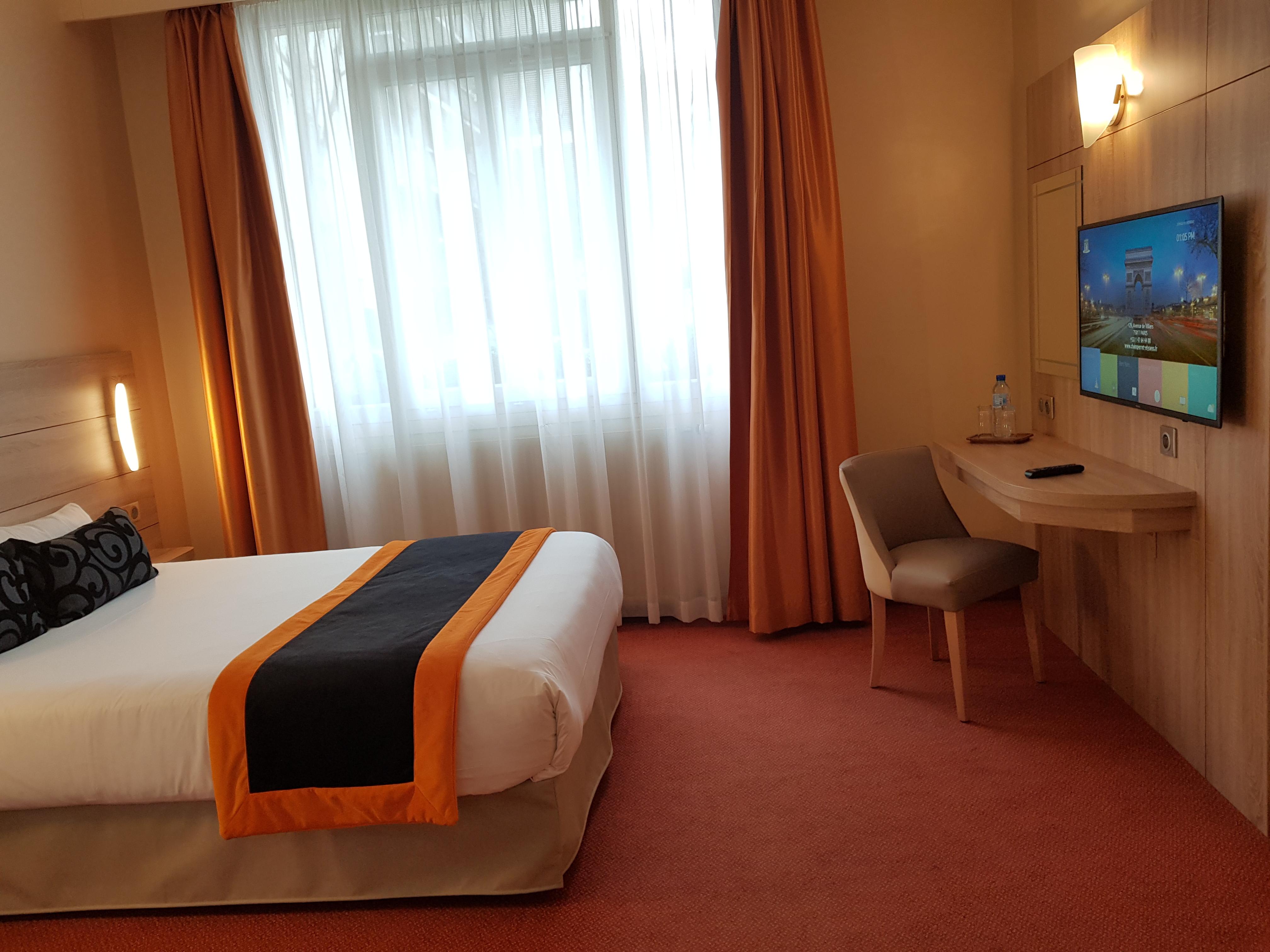 Hotel Champerret Elysees 3*