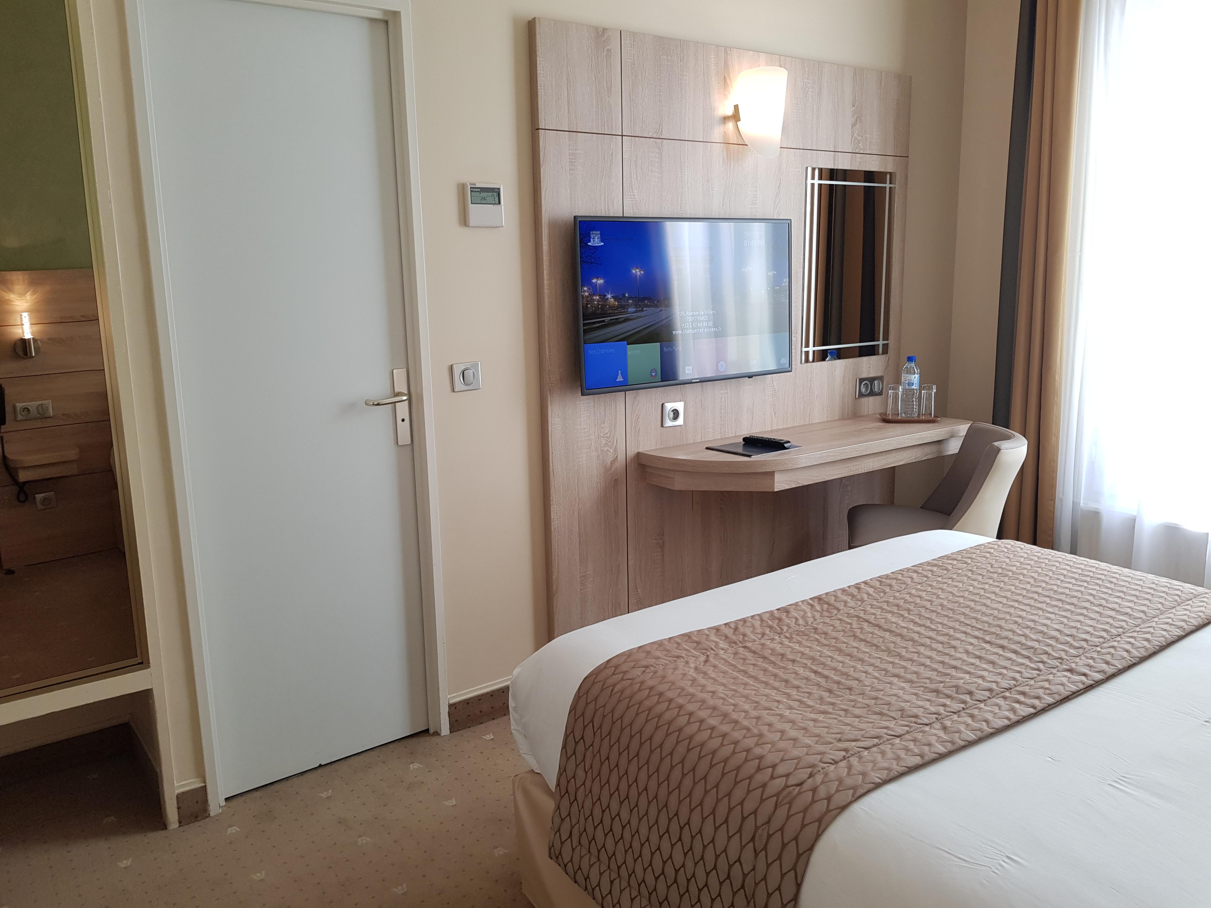 Hotel Champerret Elysees 3*
