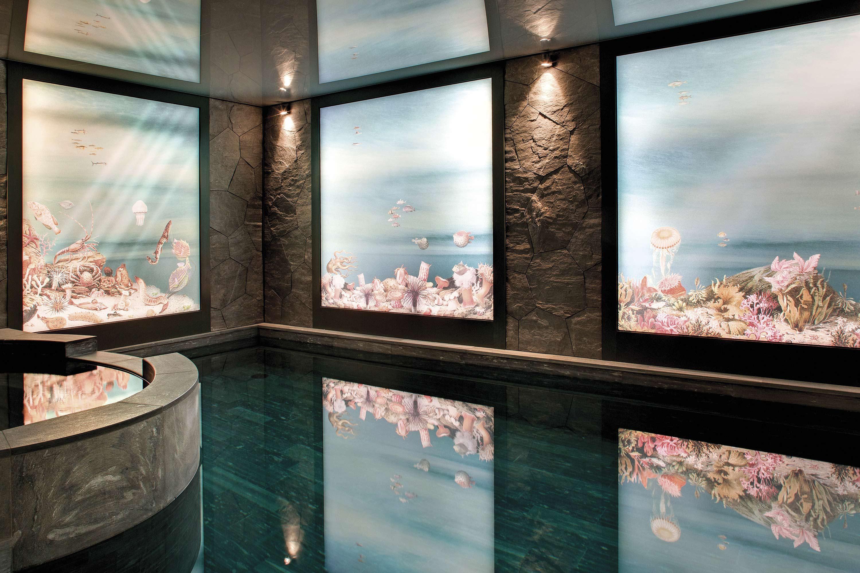 La Demeure Montaigne Hotel