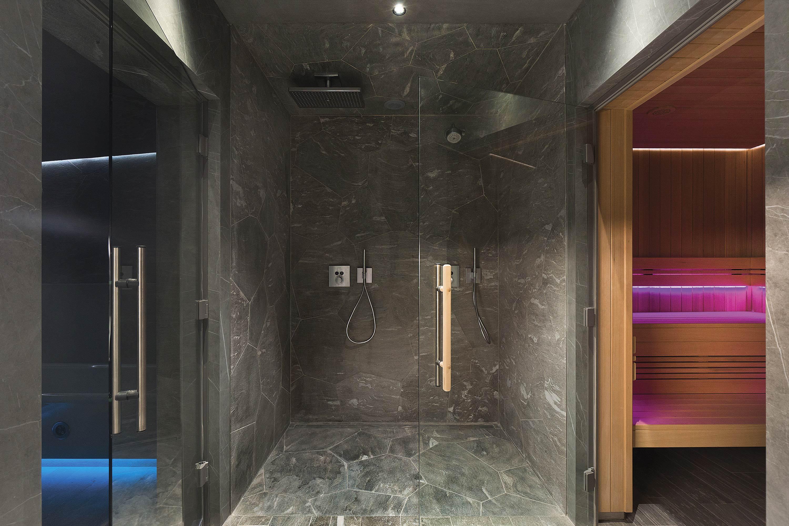 Hotel La Demeure Montaigne Paris