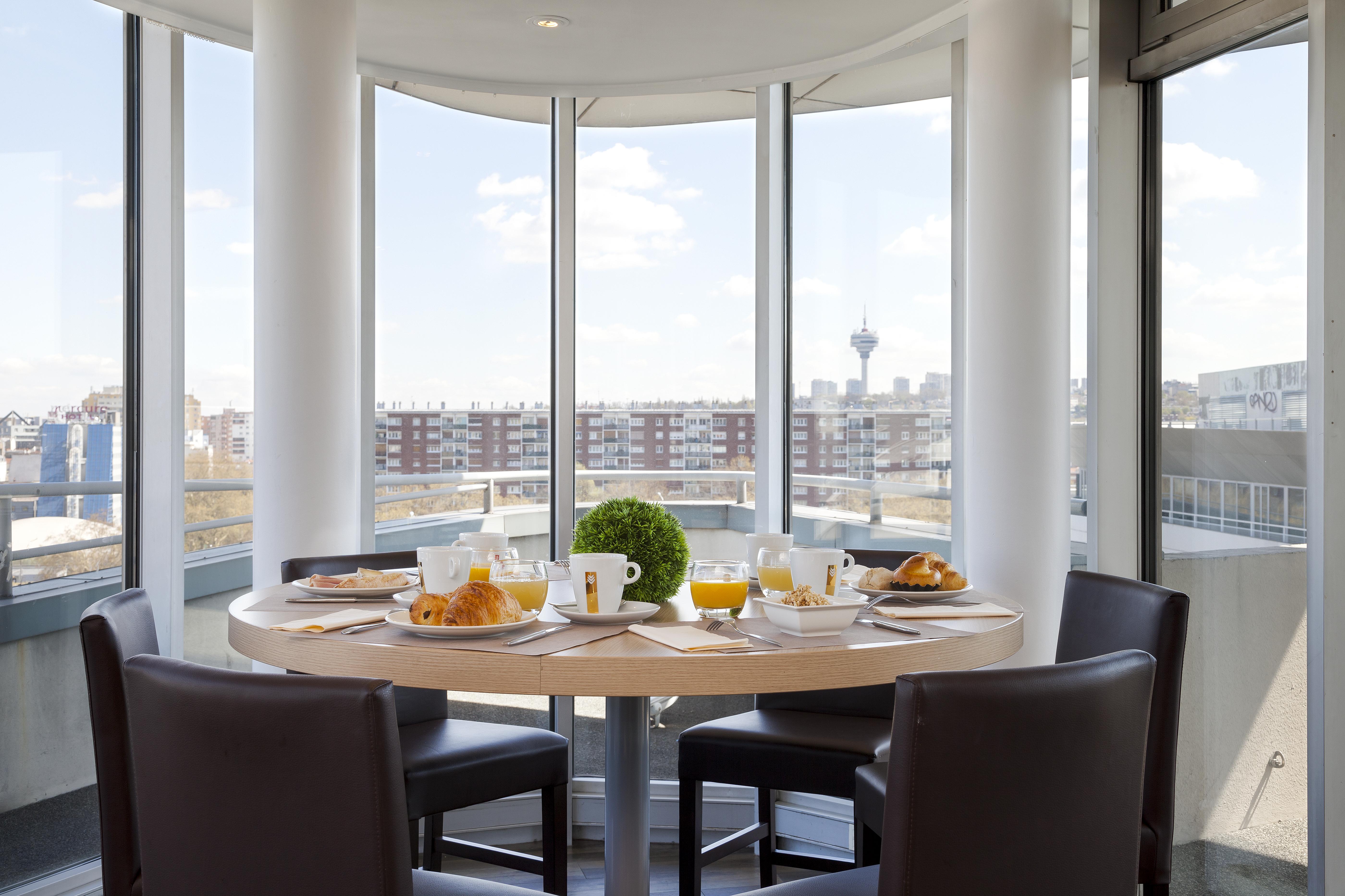 Mercure 19 Philharmonie La Hotel Paris