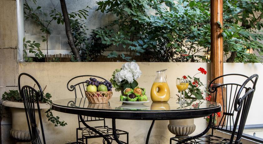 Hotel Royal Garden Champs-elysees