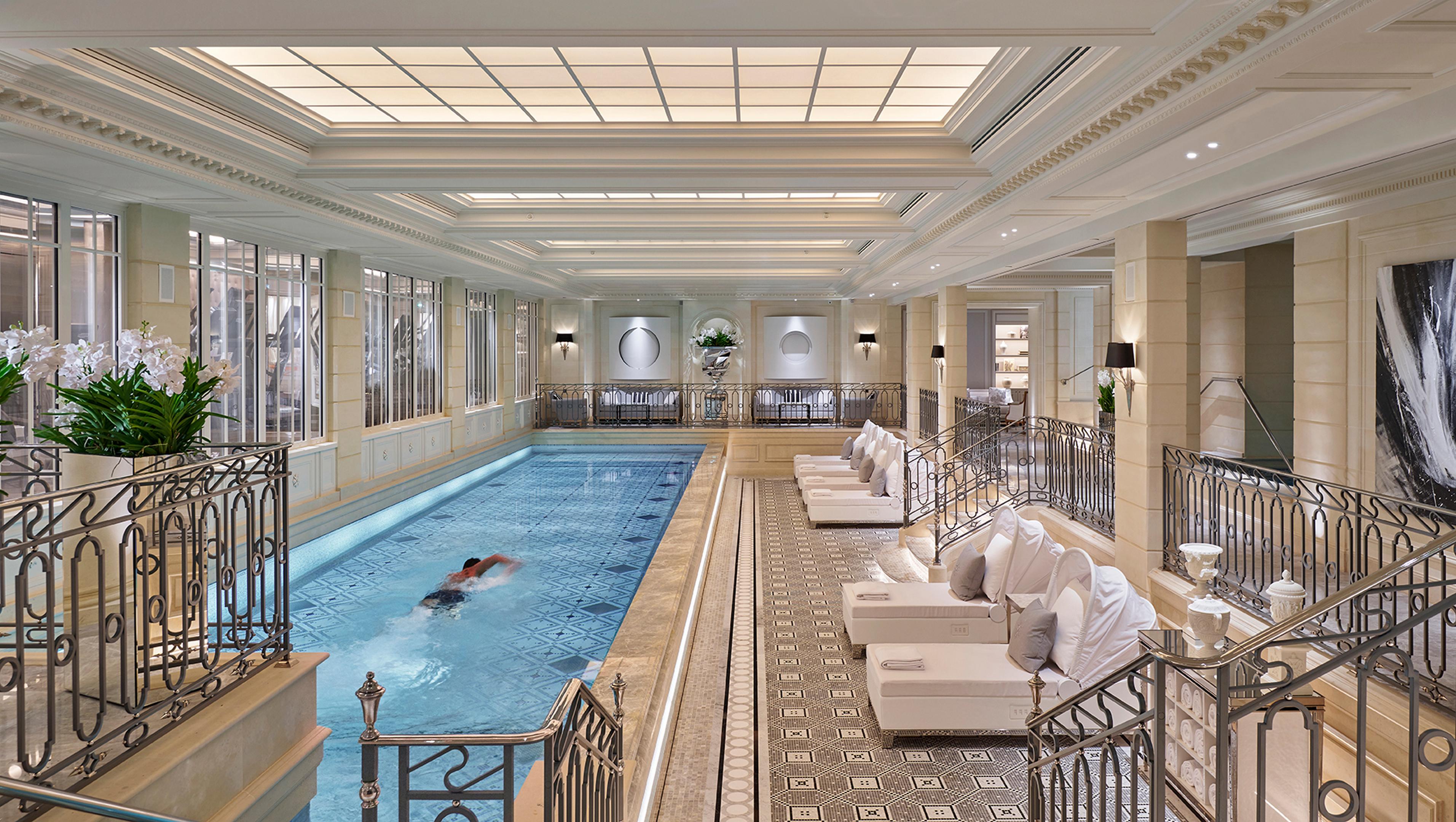 Four Seasons George V 5*