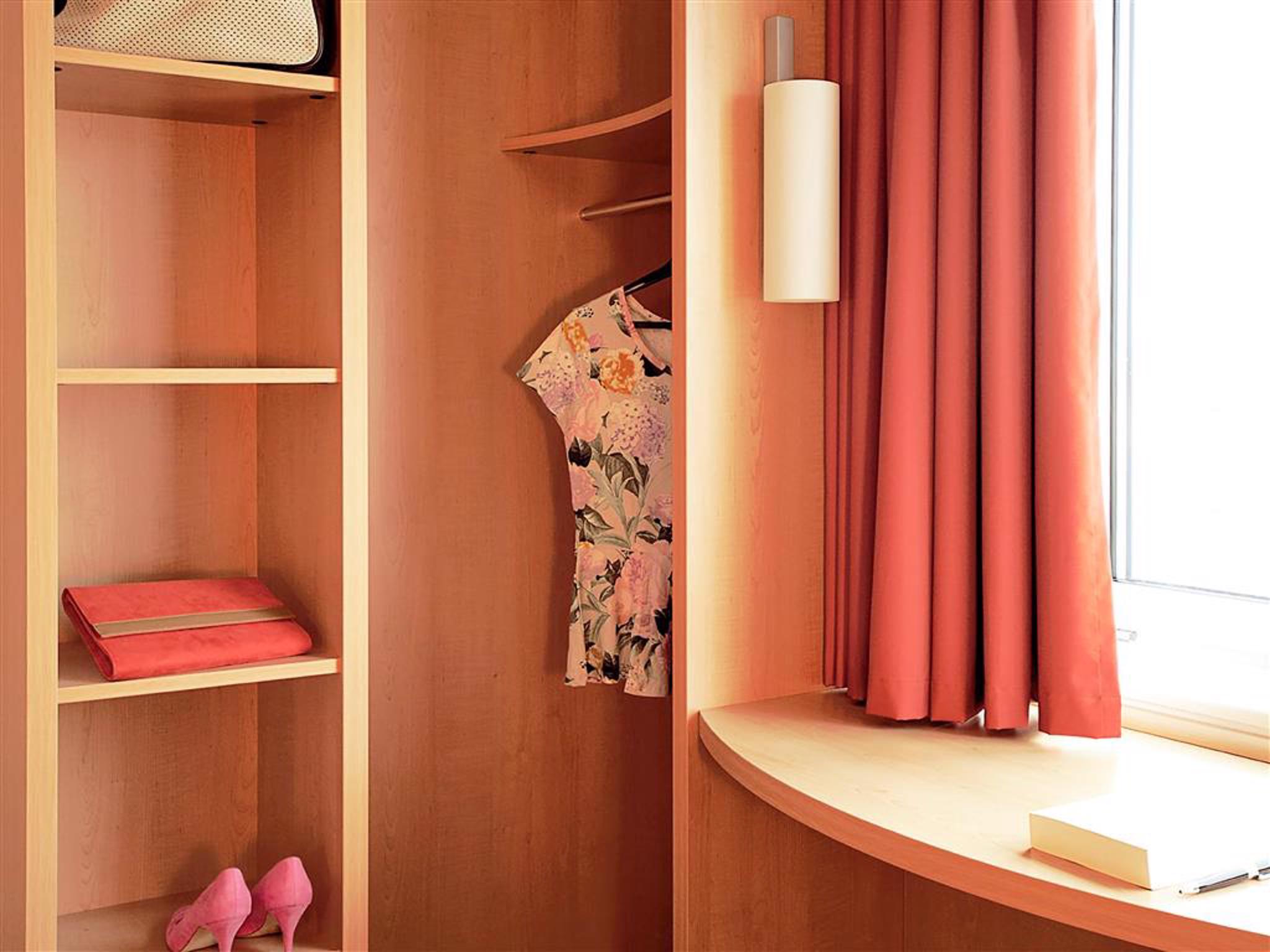 Ibis Ornano Montmartre Nord 18ème Hotel