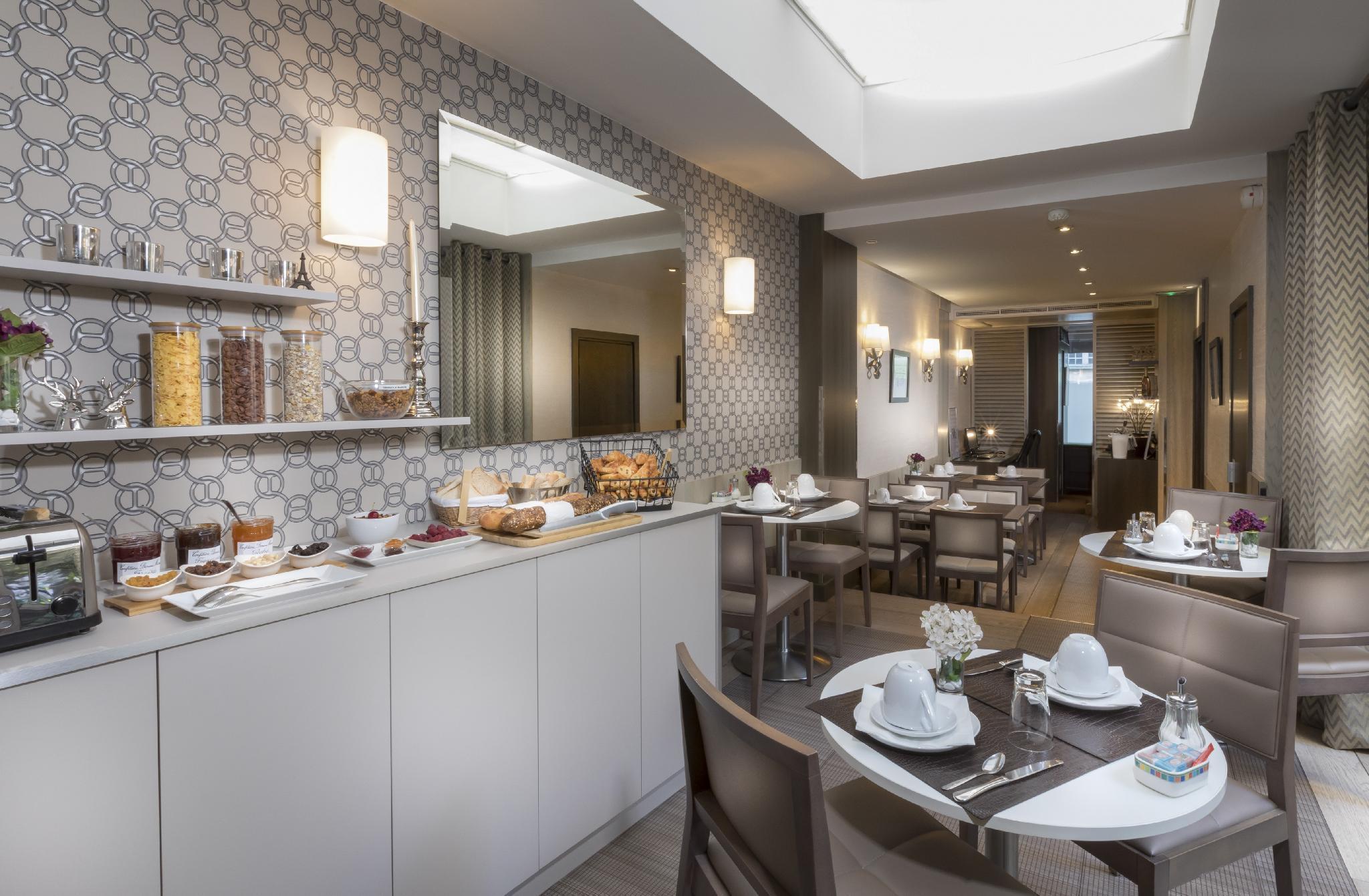 Longchamp Elysées Hotel 3*