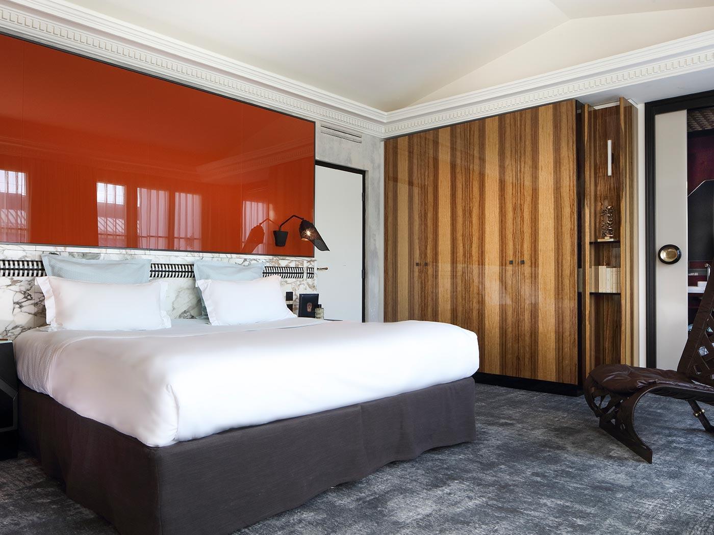Les Bains Hotel