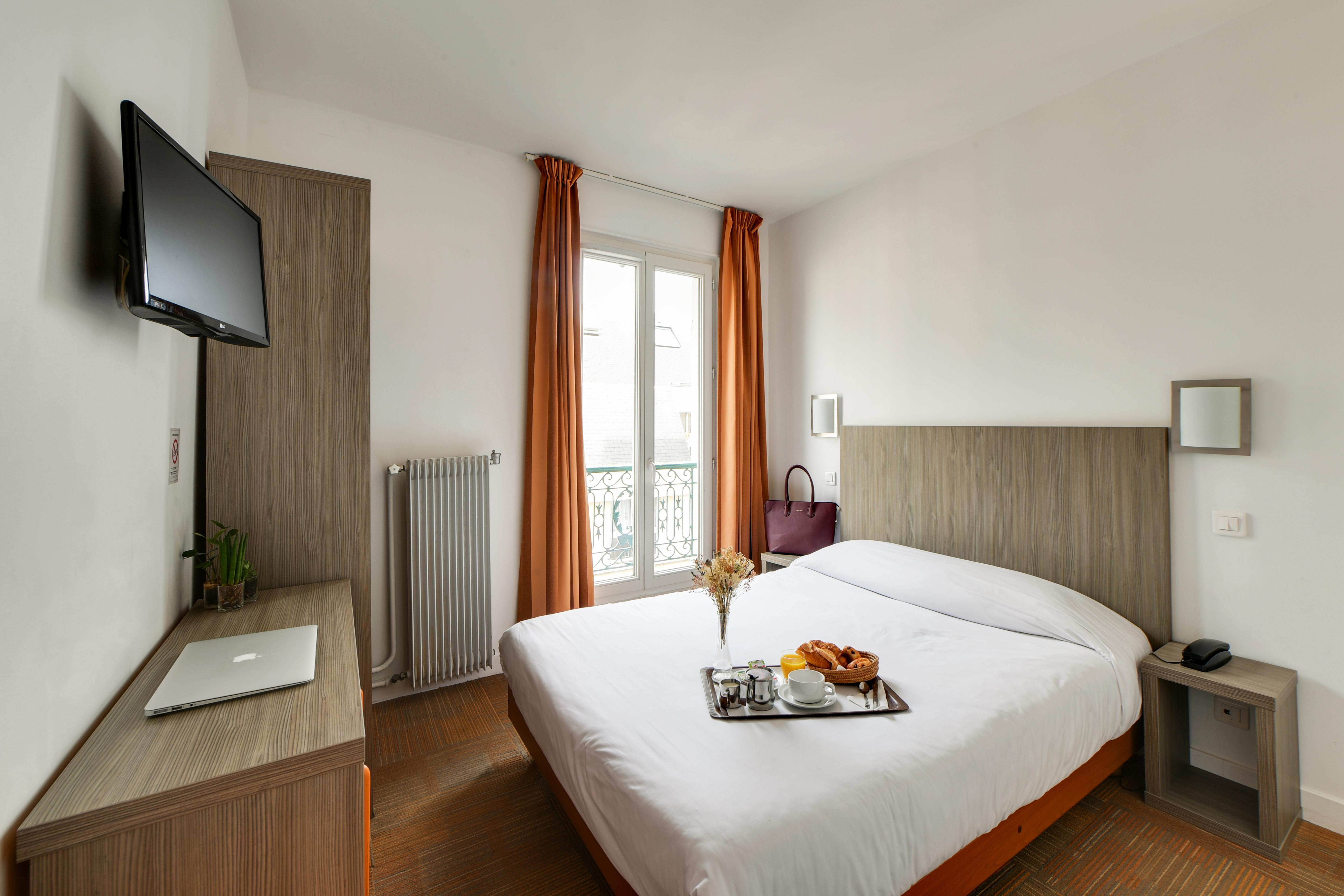 Louisa 2* Paris