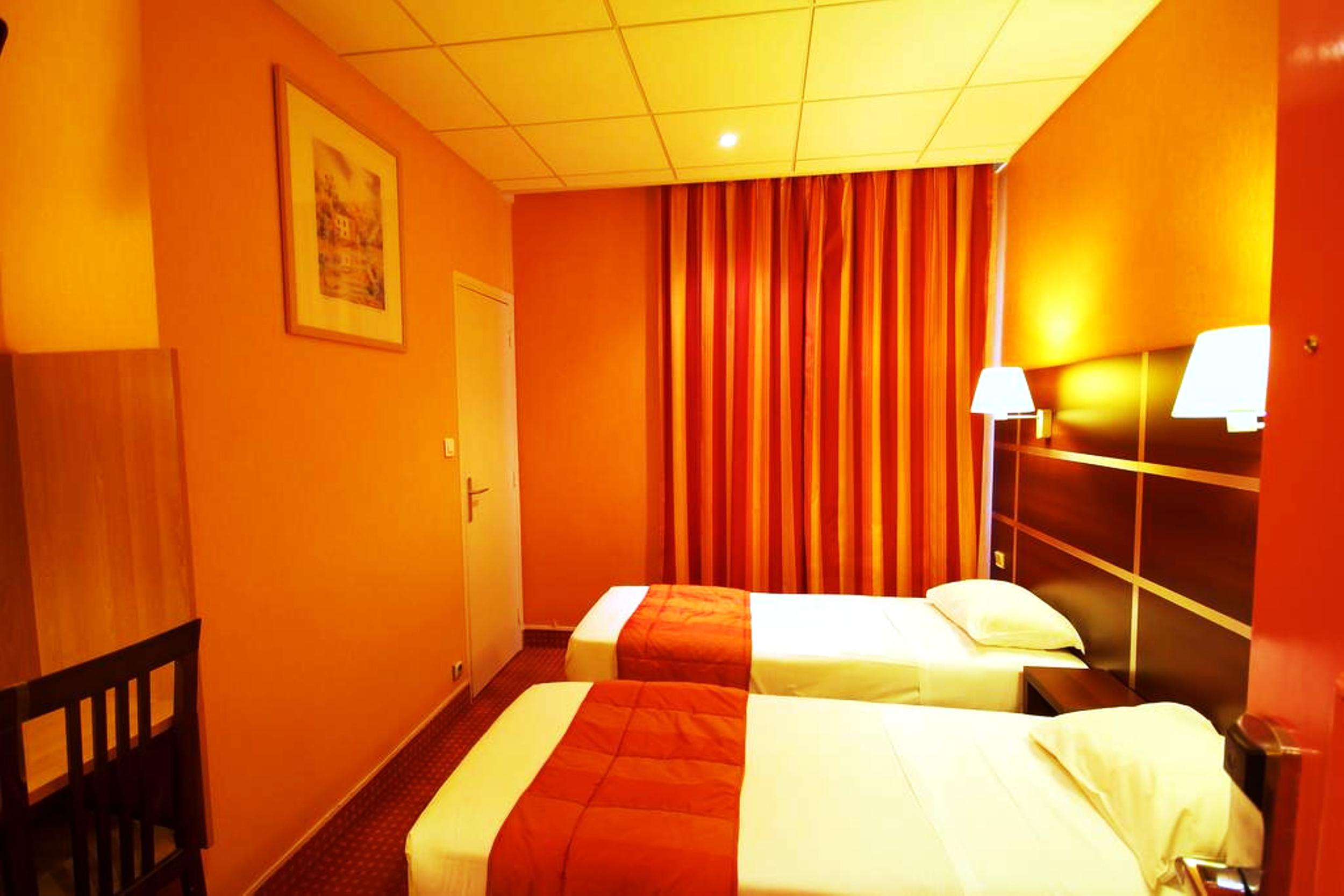 Hotel Des Trois Gares 3*