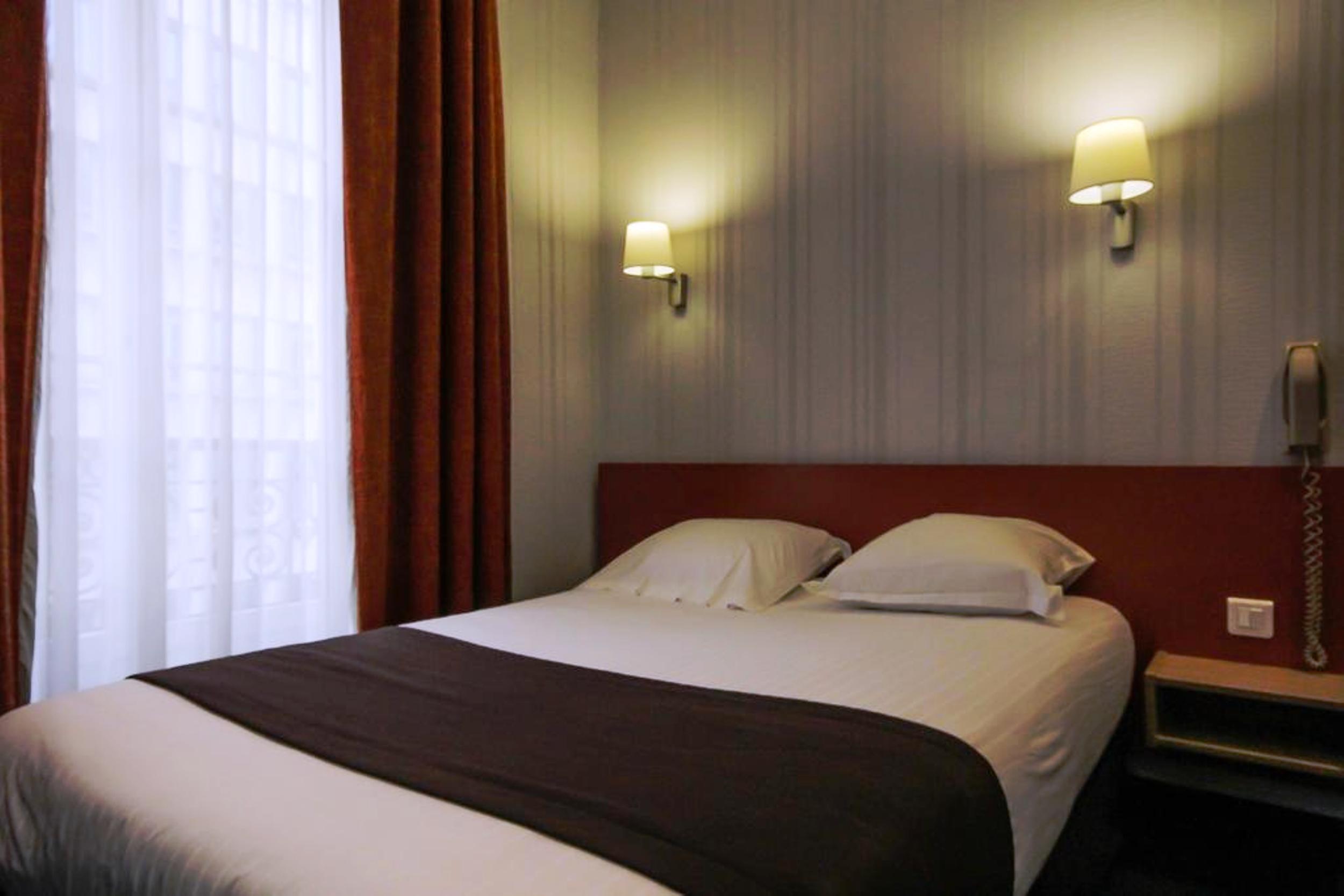 Des Trois Gares Paris