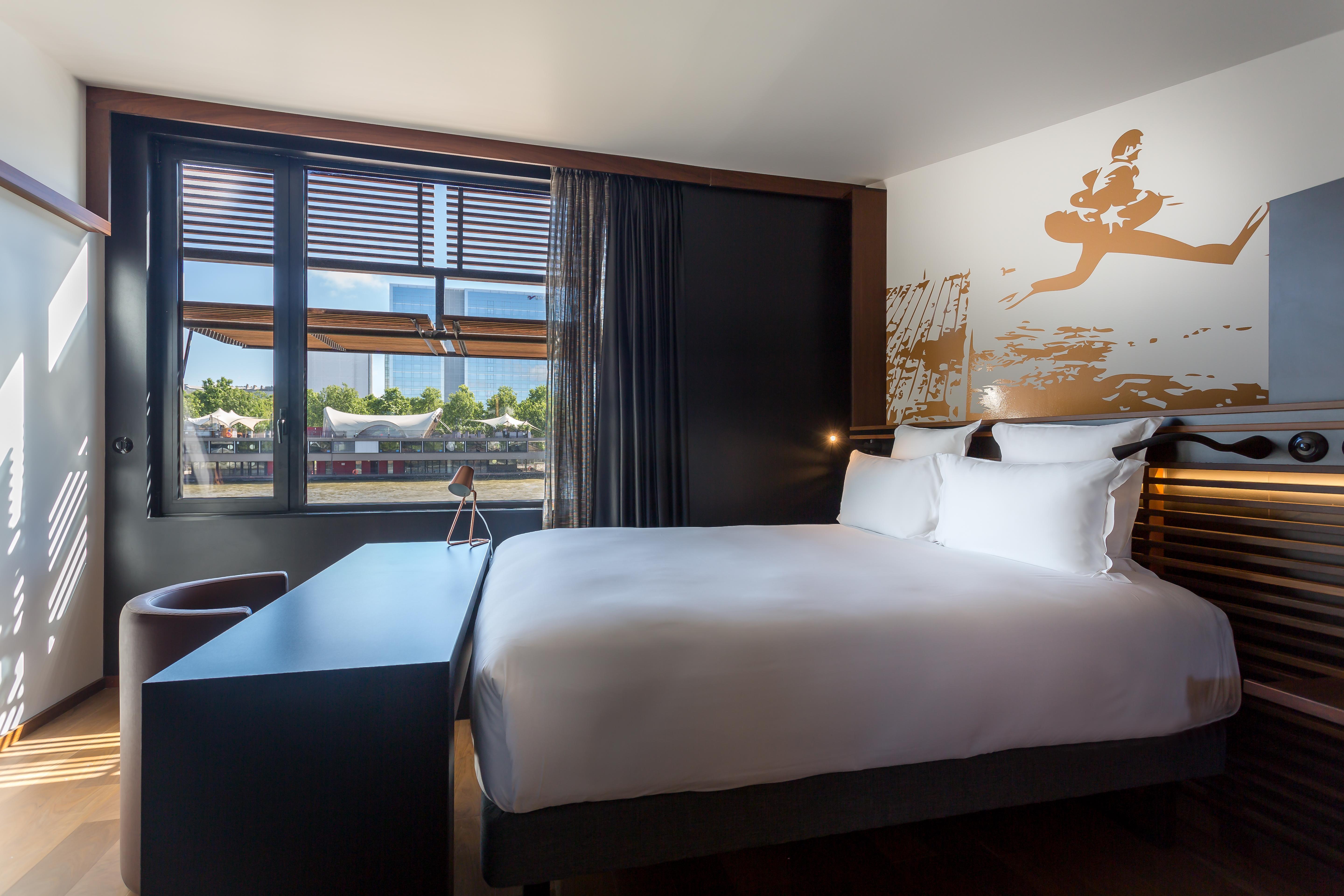 Hotel Off Seine 4*
