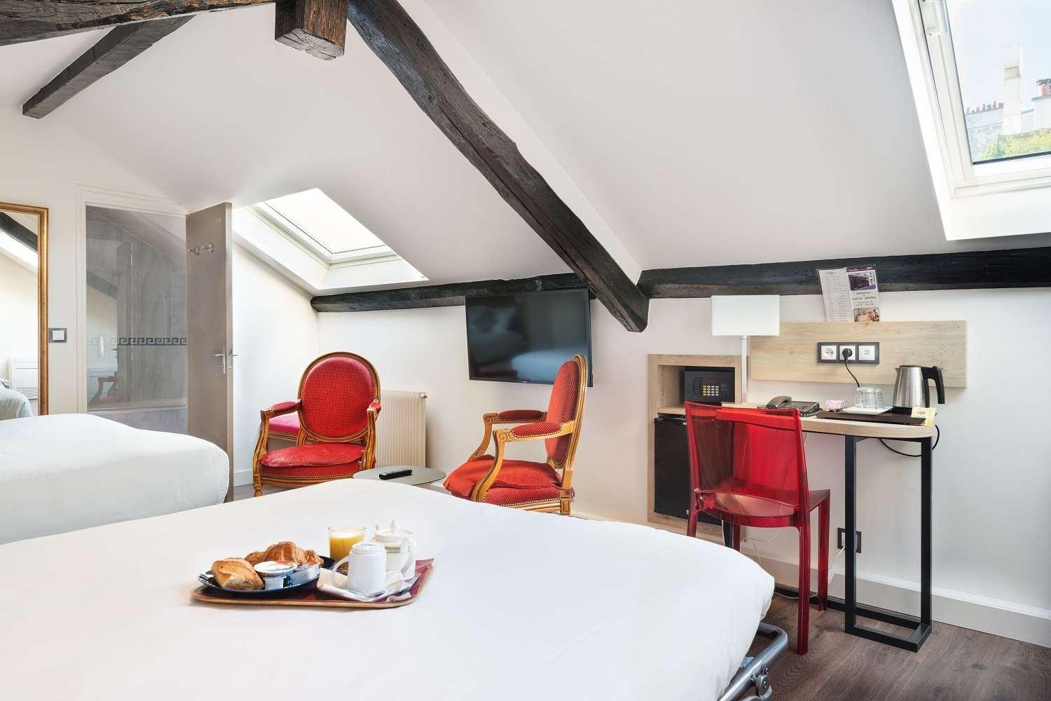 Courcelles Mederic Hotel Paris
