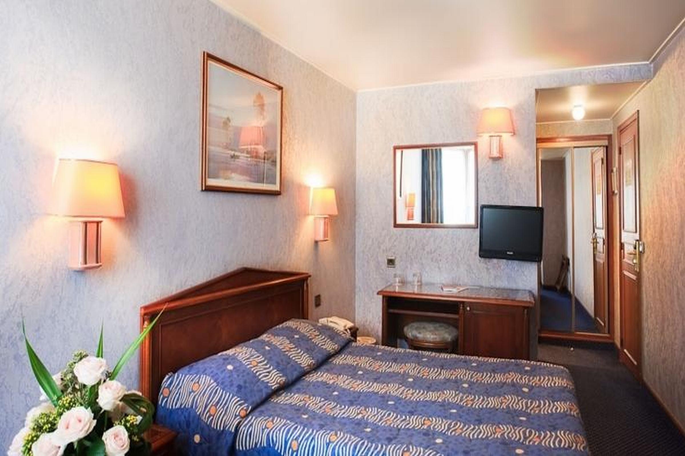 Meslay Republique Hotel Paris