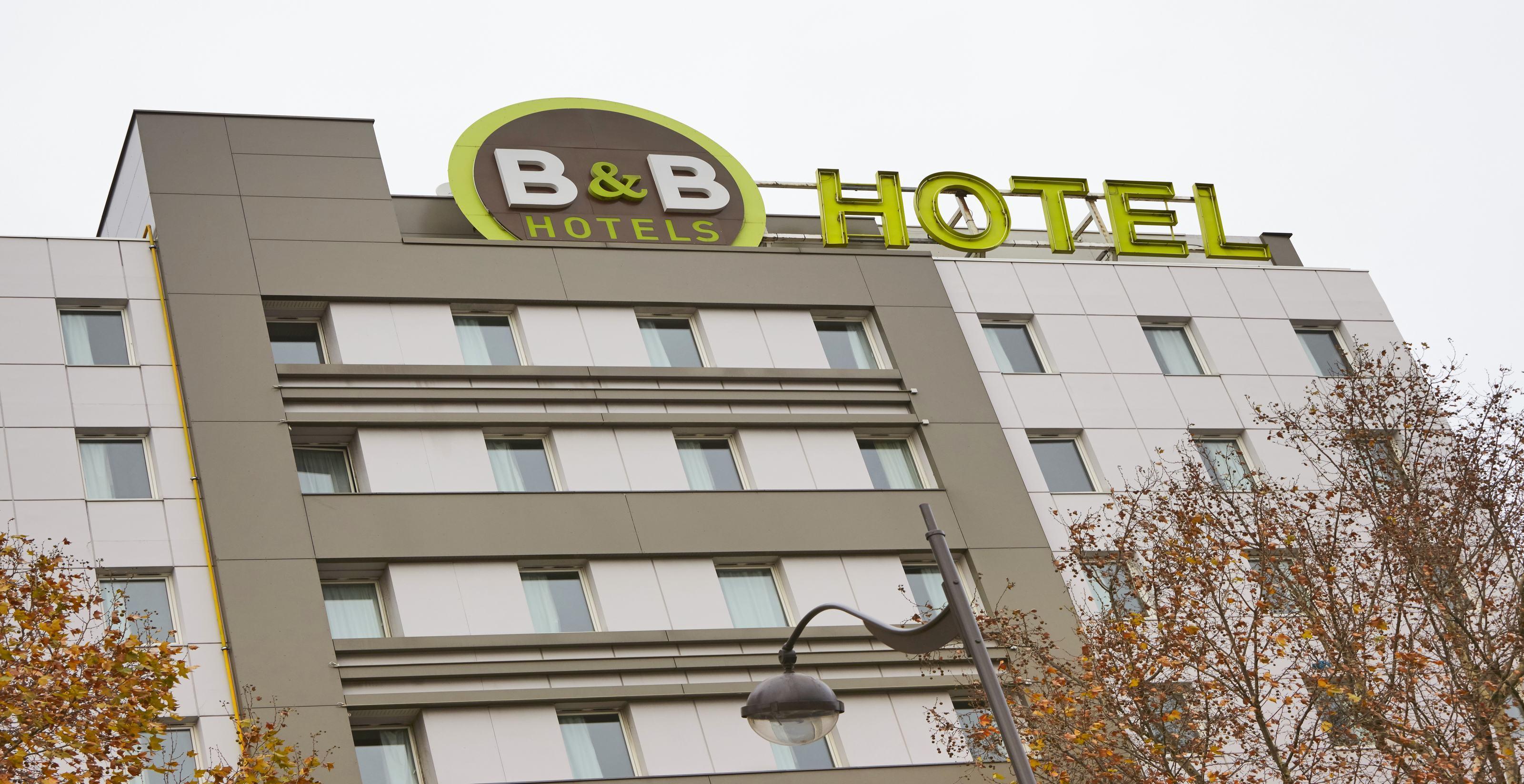 Porte De La Hotel 3*