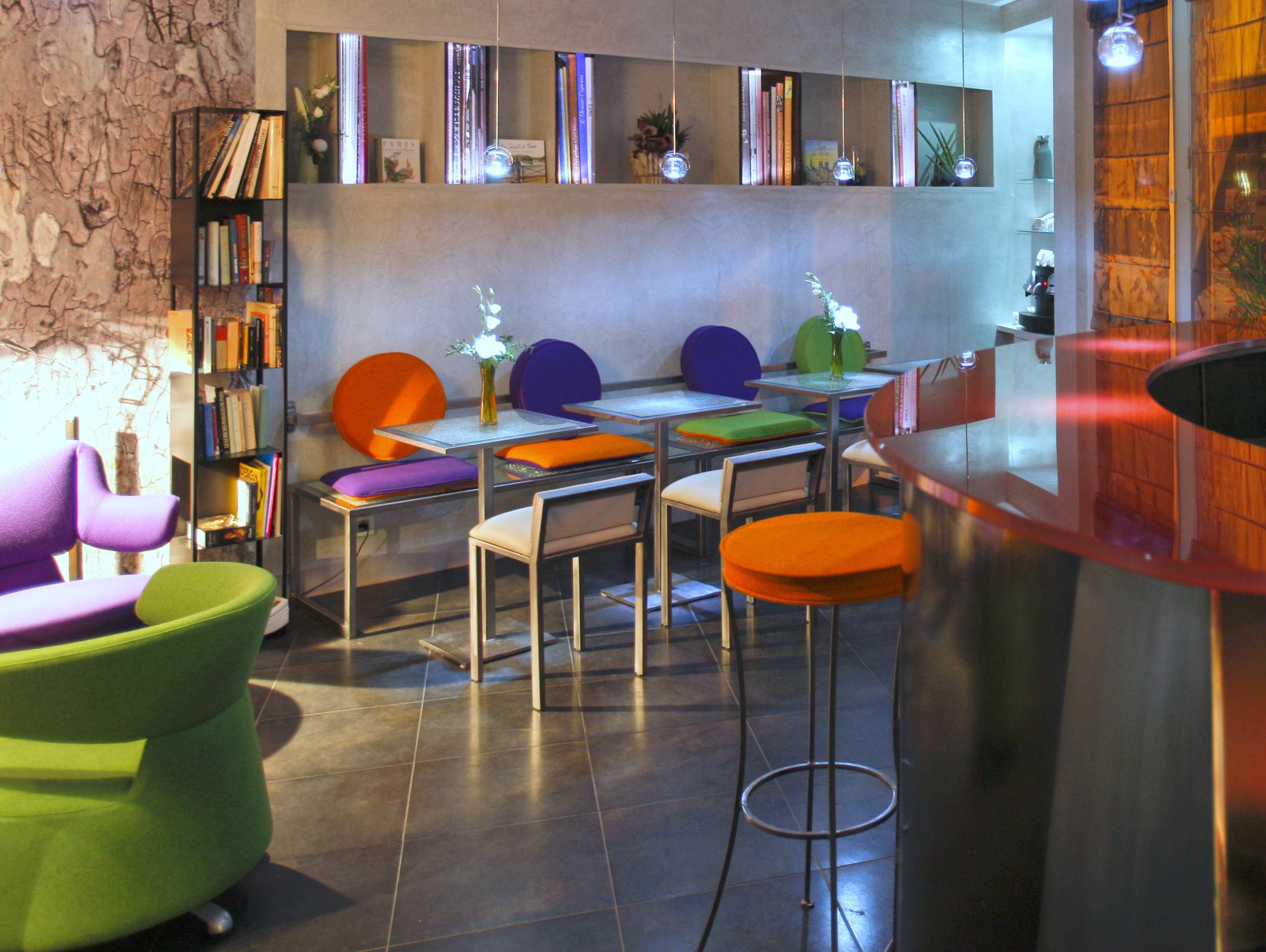 Apostrophe Hotel 3*