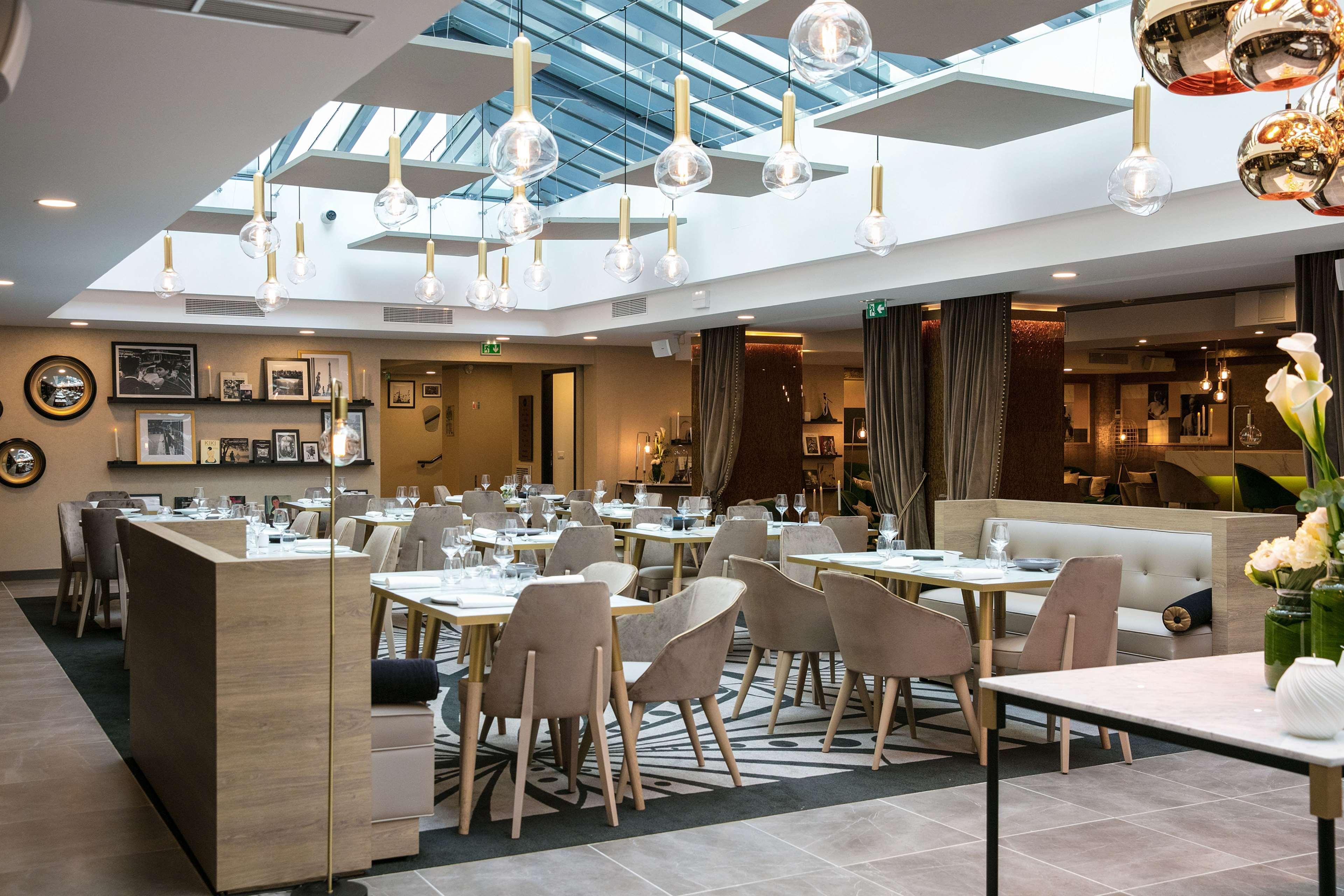 Niepce Hôtel, Curio Collection By Hilton Hotel 4*