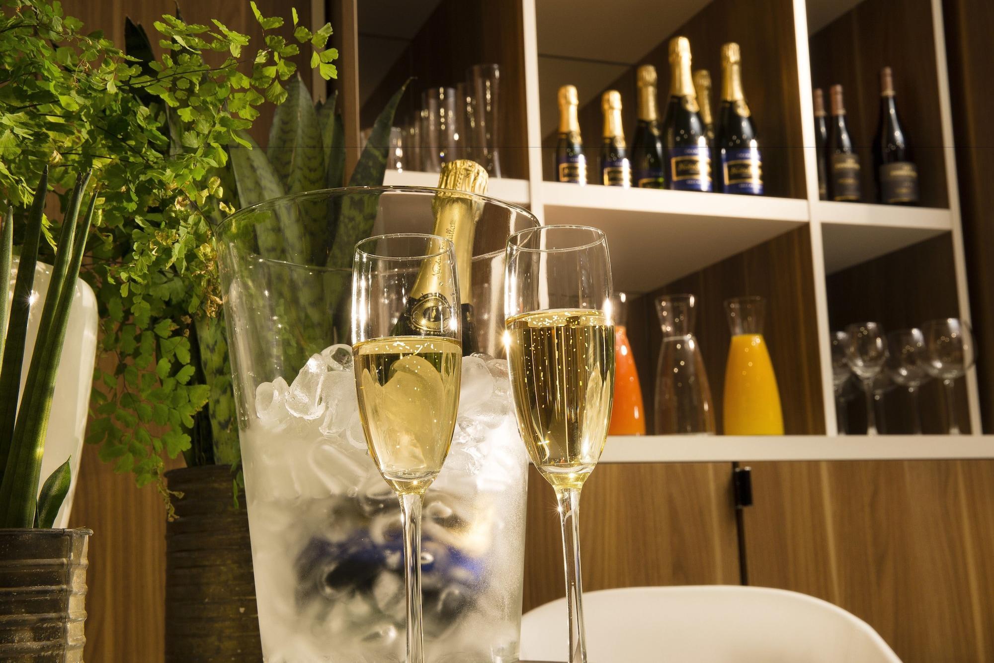 Hotel Eiffel Turenne Paris