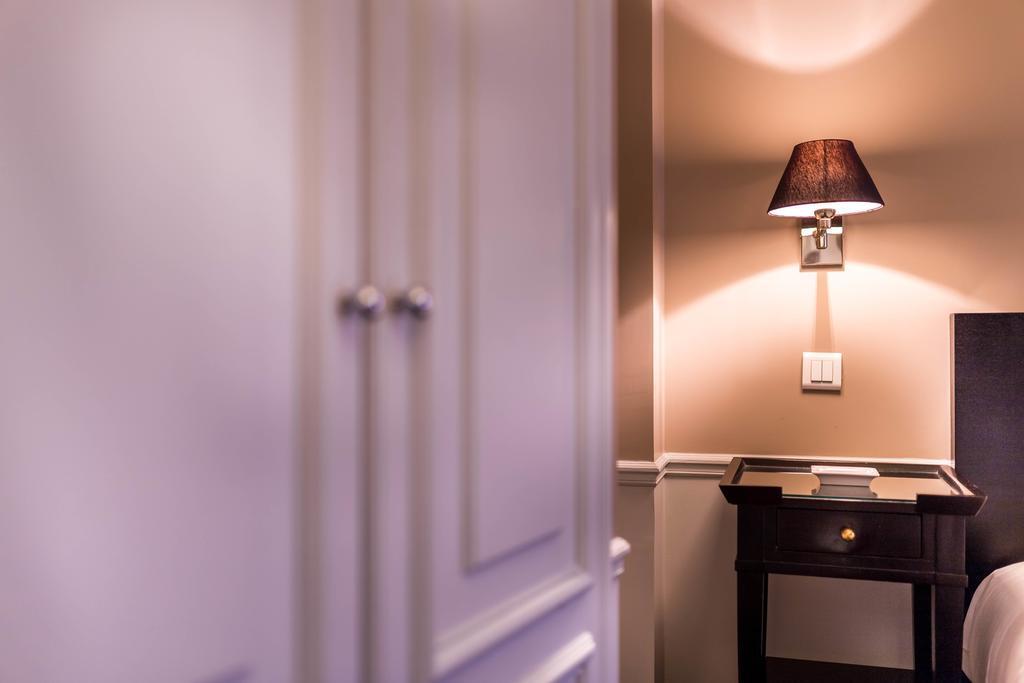 Hotel Le Lavoisier & Paris