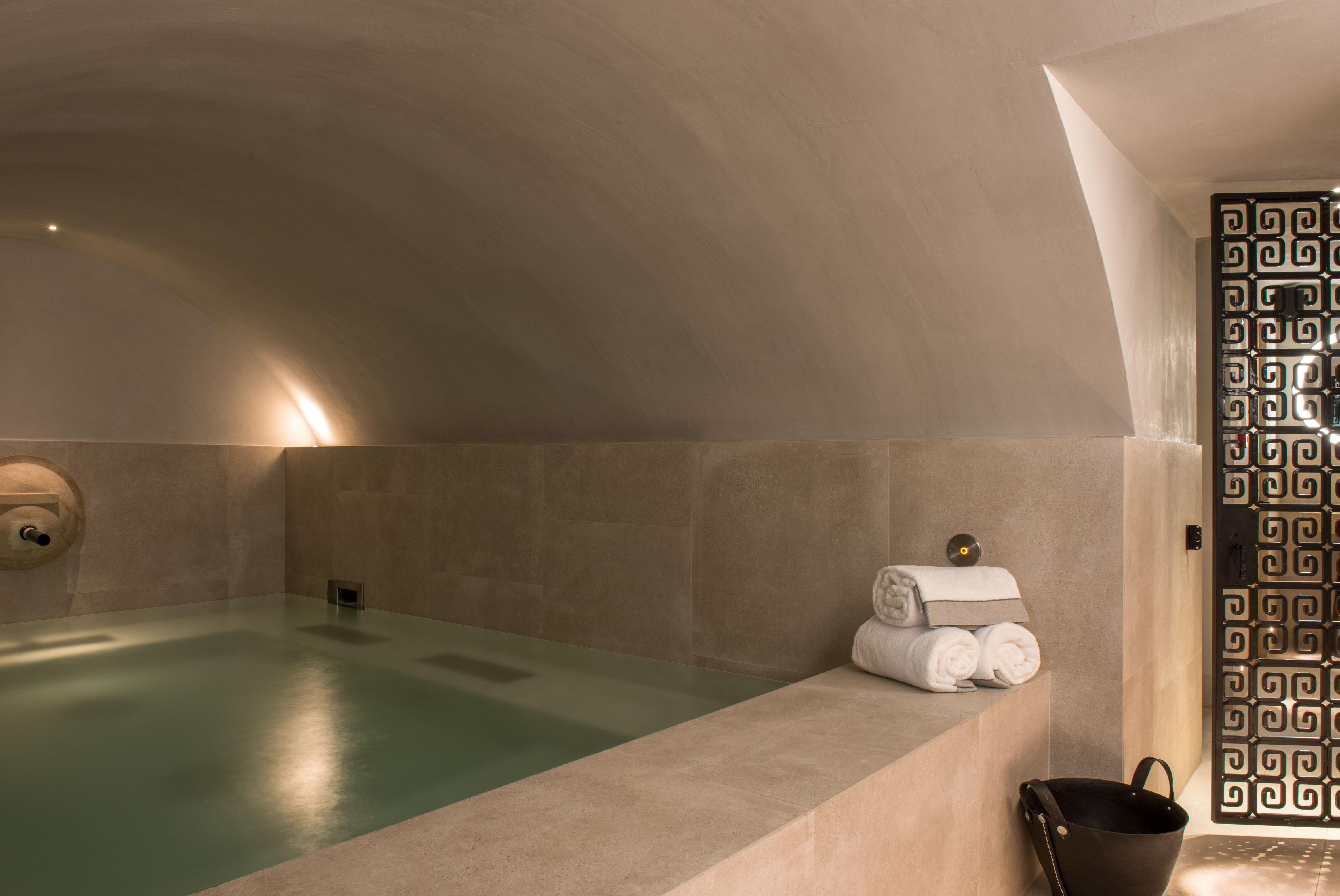 Cour Des Vosges Hotel