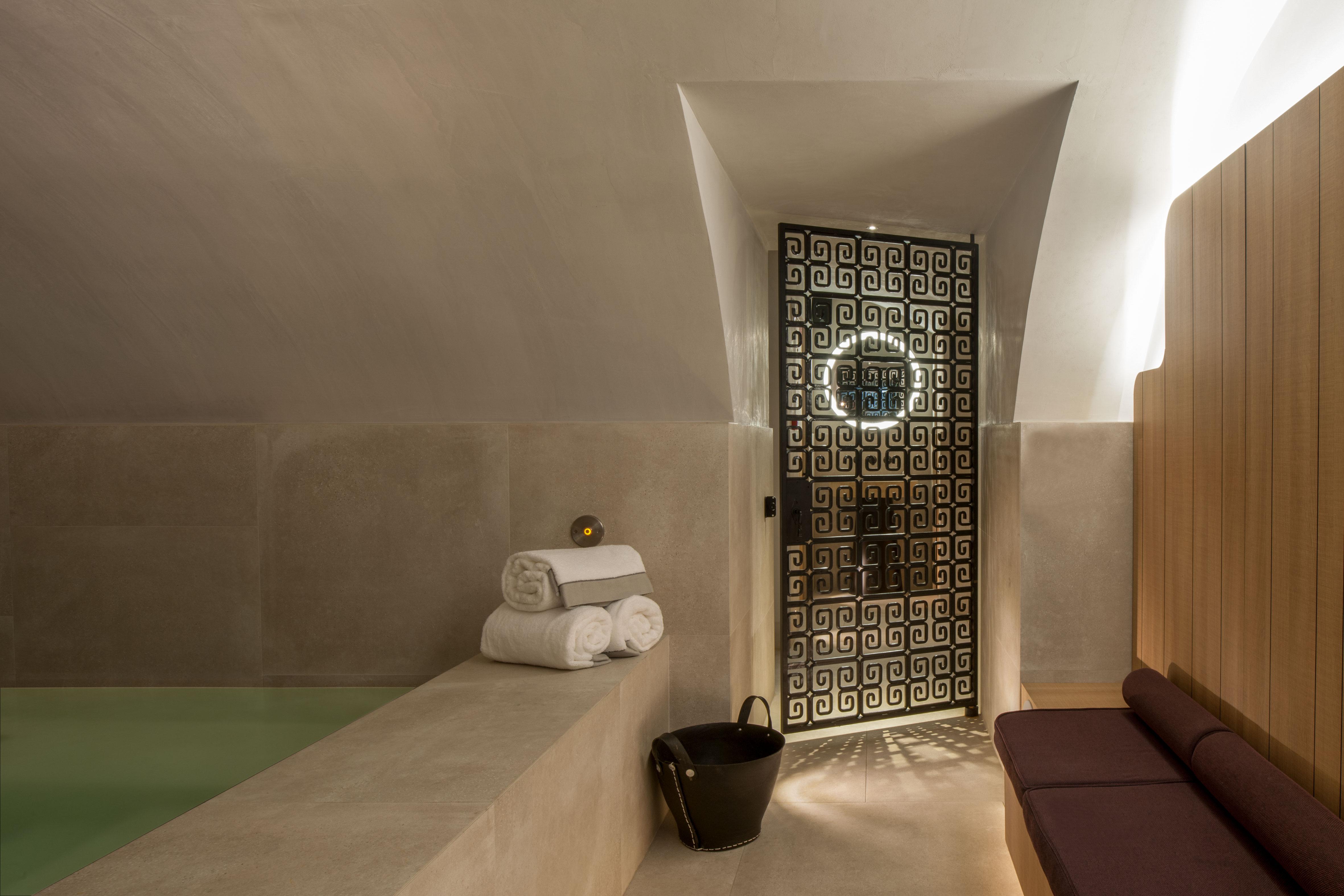 Cour Des Vosges Hotel Paris