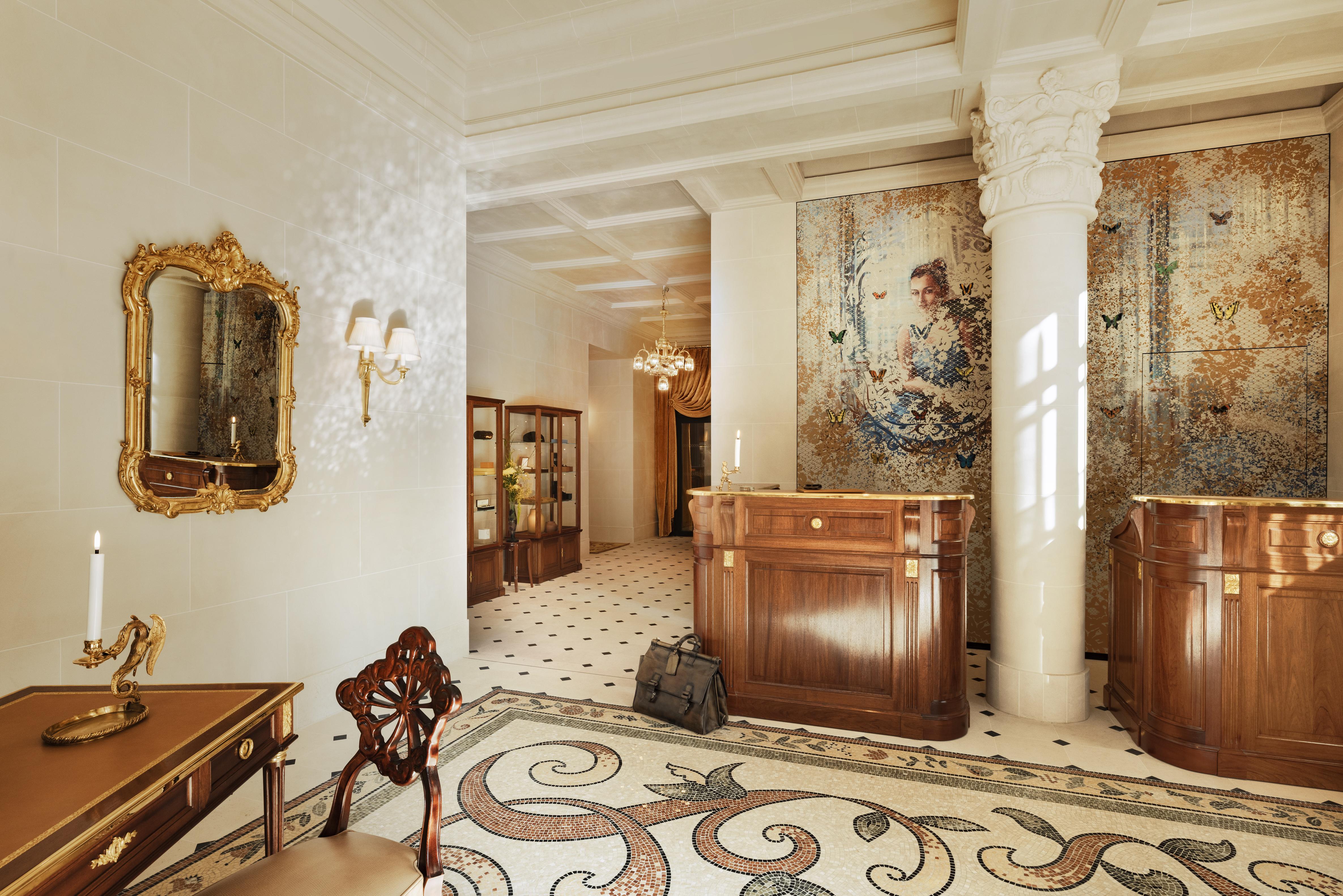 Madame Reve Paris