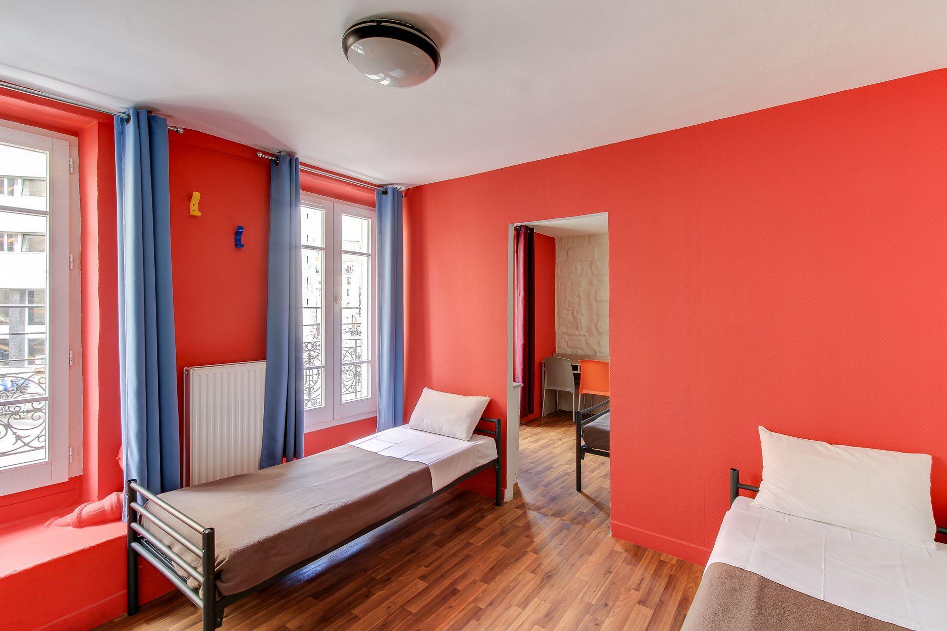 Le Montclair Montmartre By River *